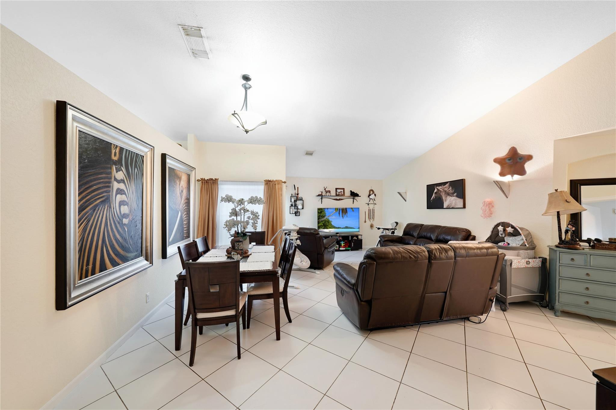 4942 SW 33rd Way