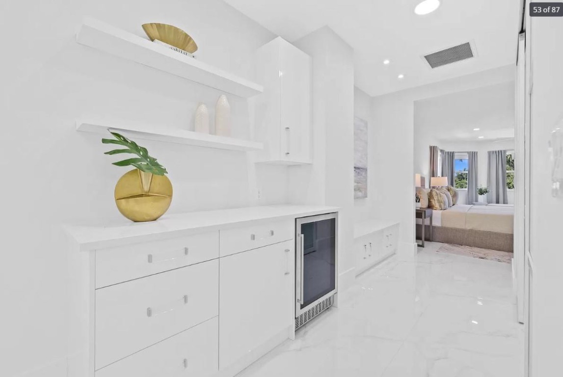 2525 Sea Island Drive