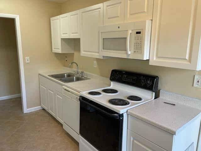 2744 NW 8th Street