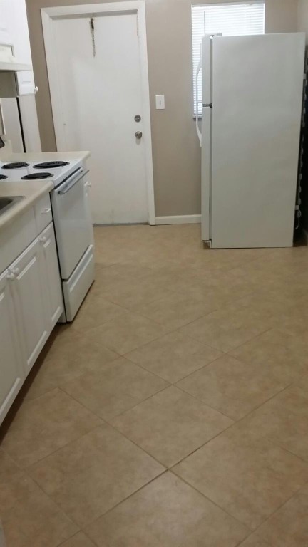 2744 NW 8th Street