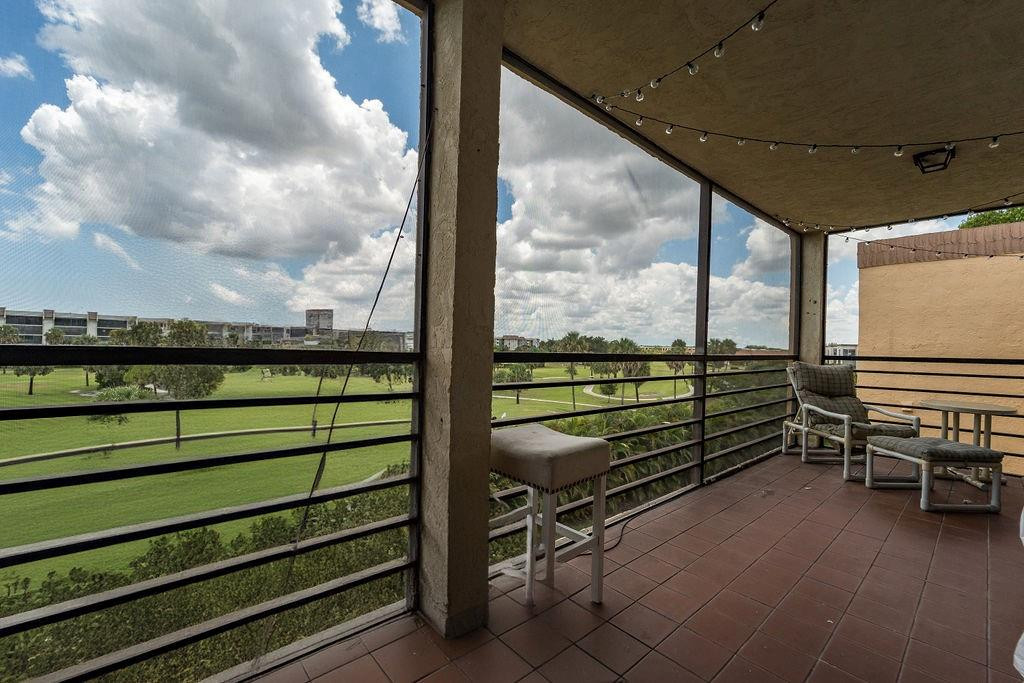 9370 SW 8th Street 421