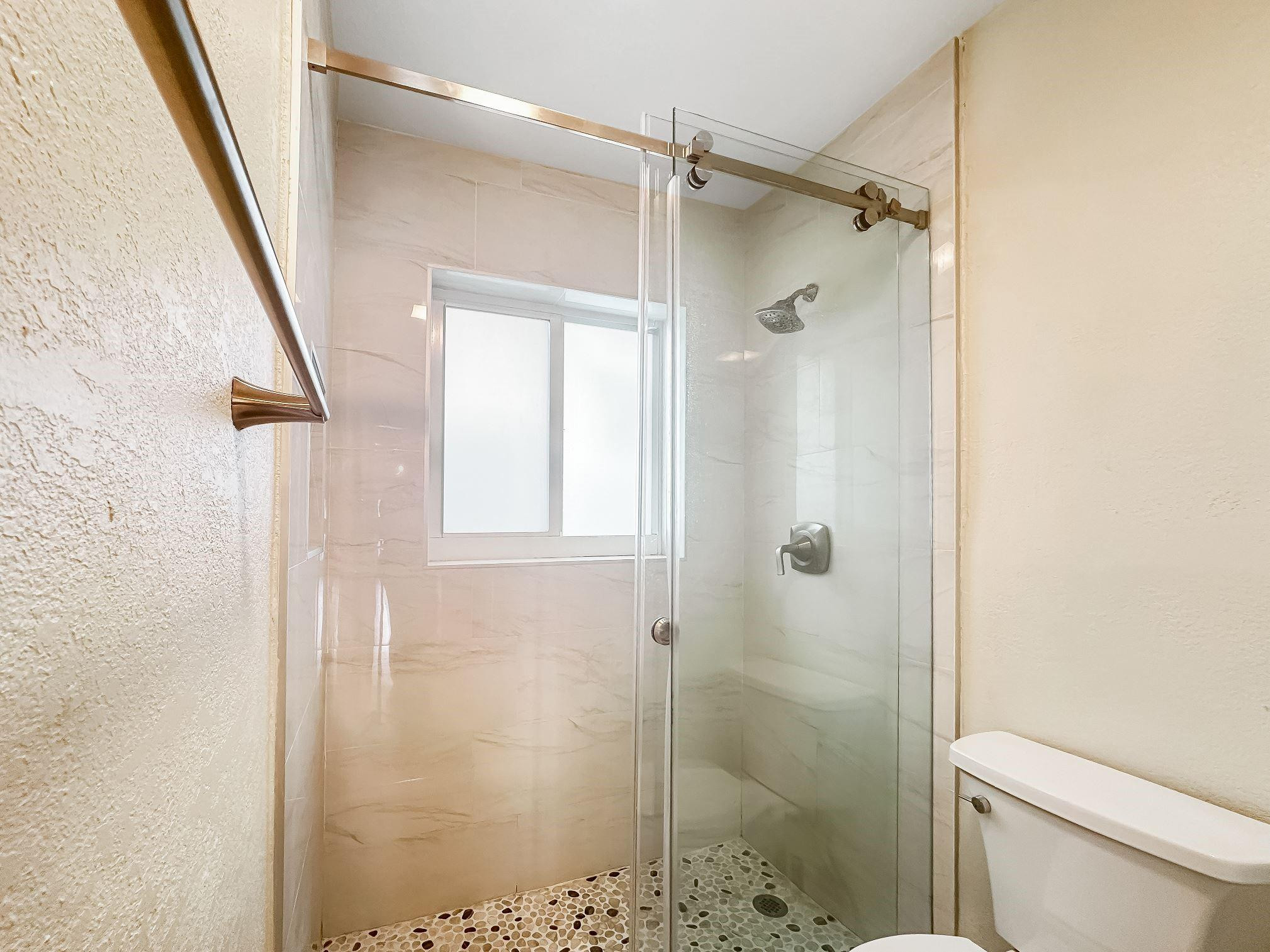 2110 NE 39th Street 7B