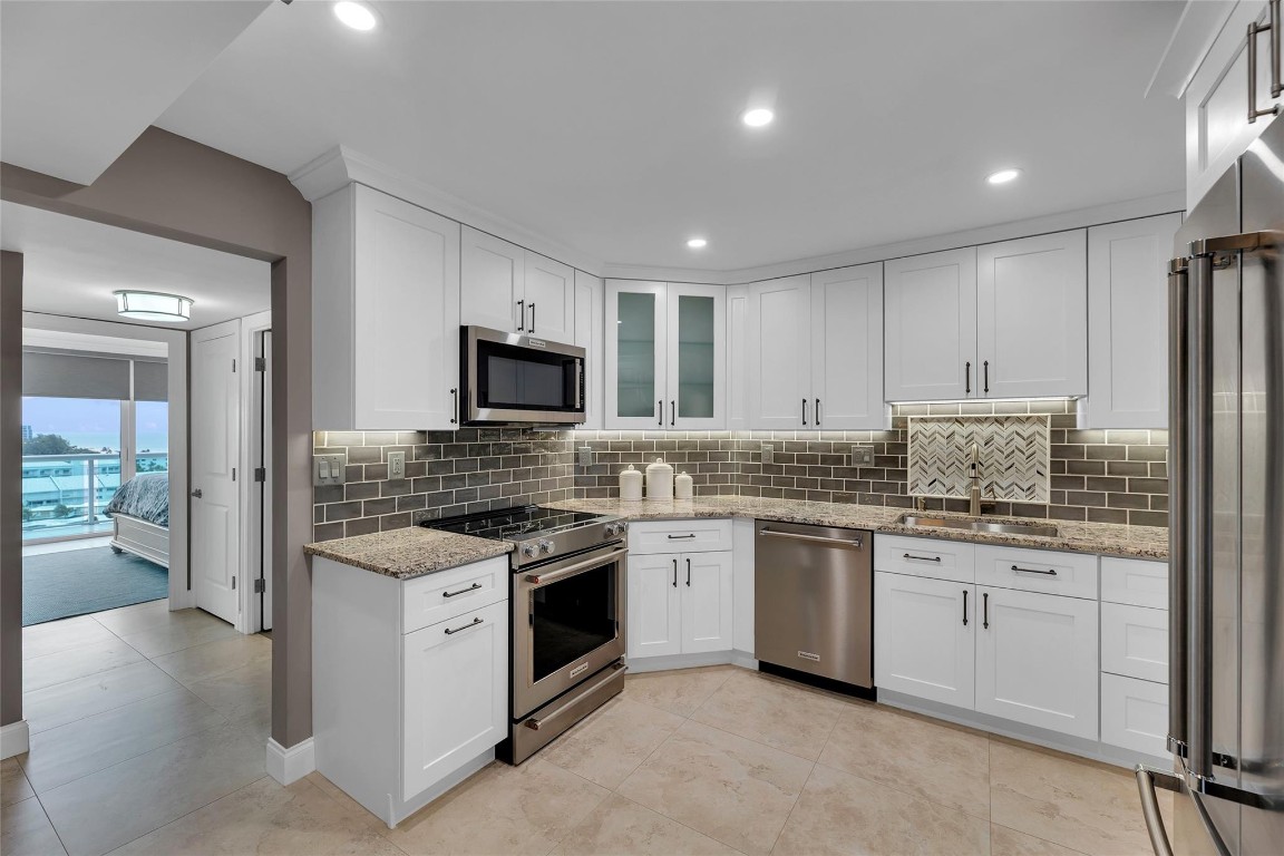 2100 S Ocean Lane 1103