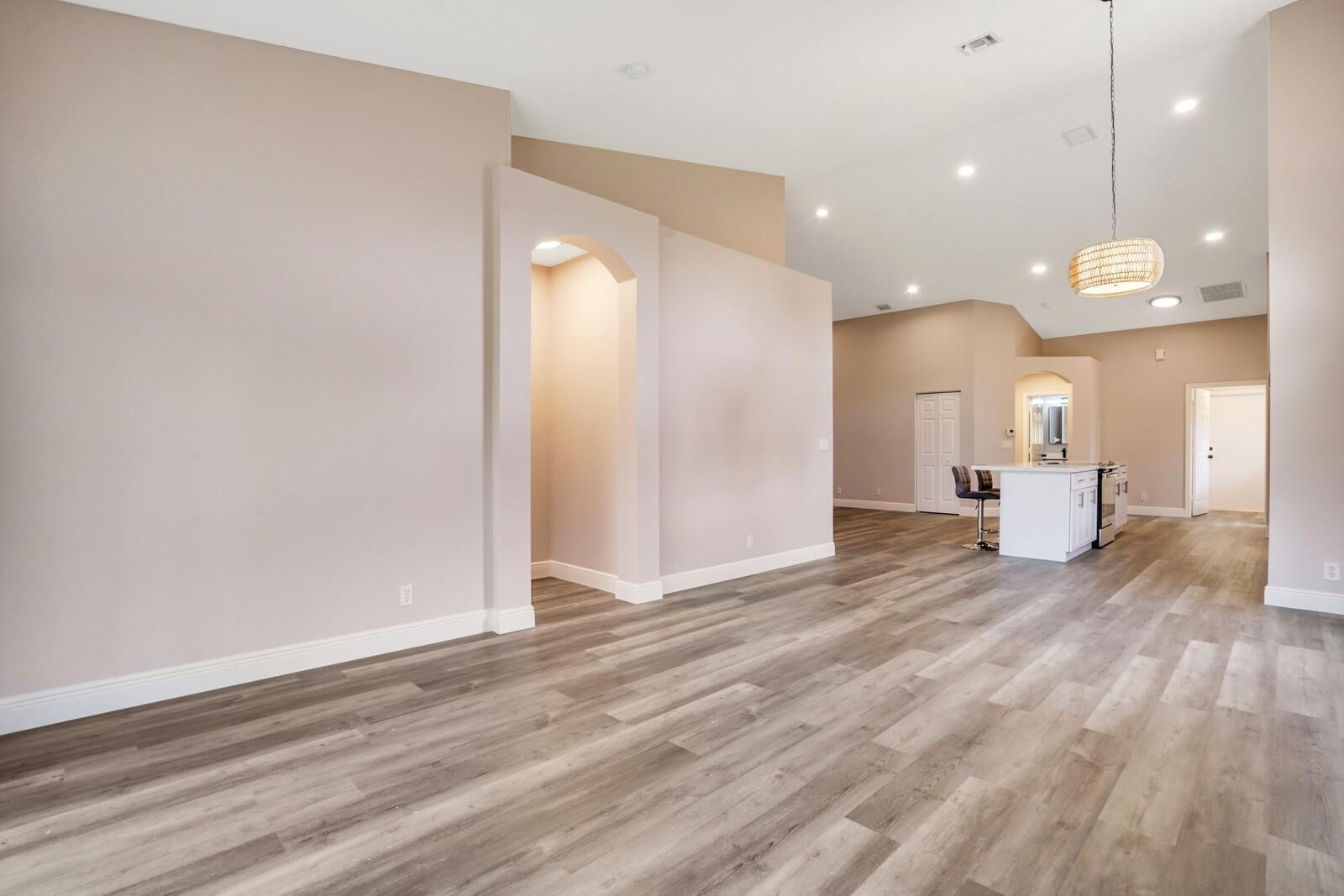 15473 Lake Gardenia Pl 15473