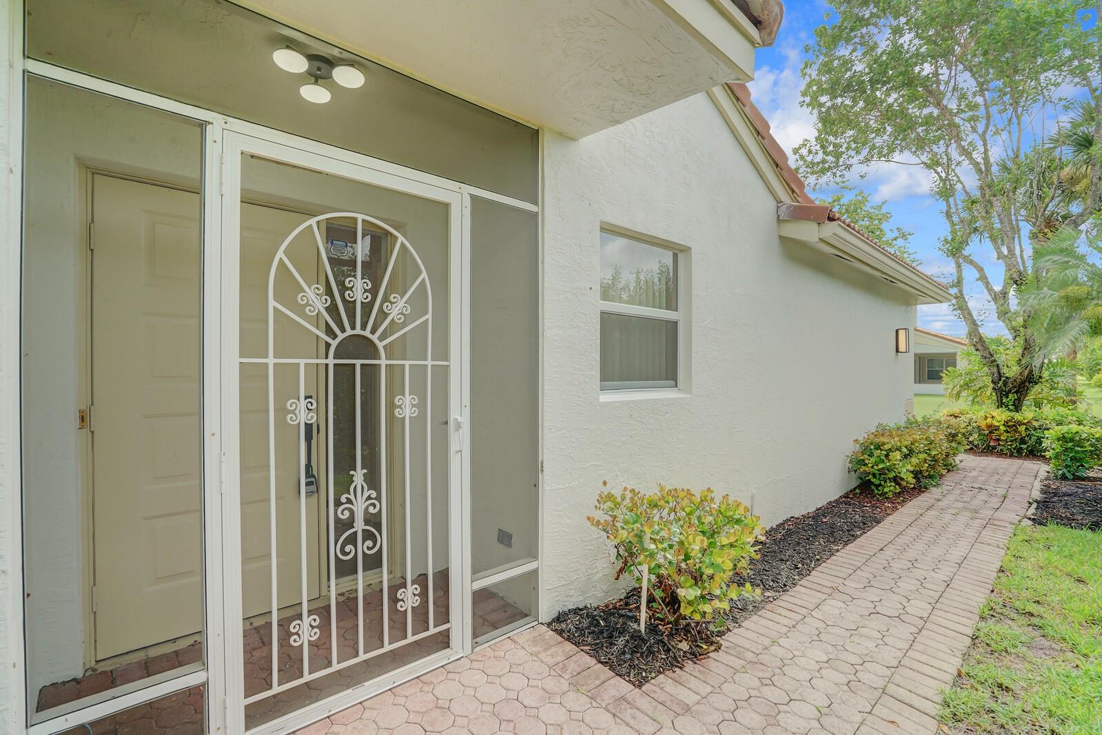 15473 Lake Gardenia Pl 15473