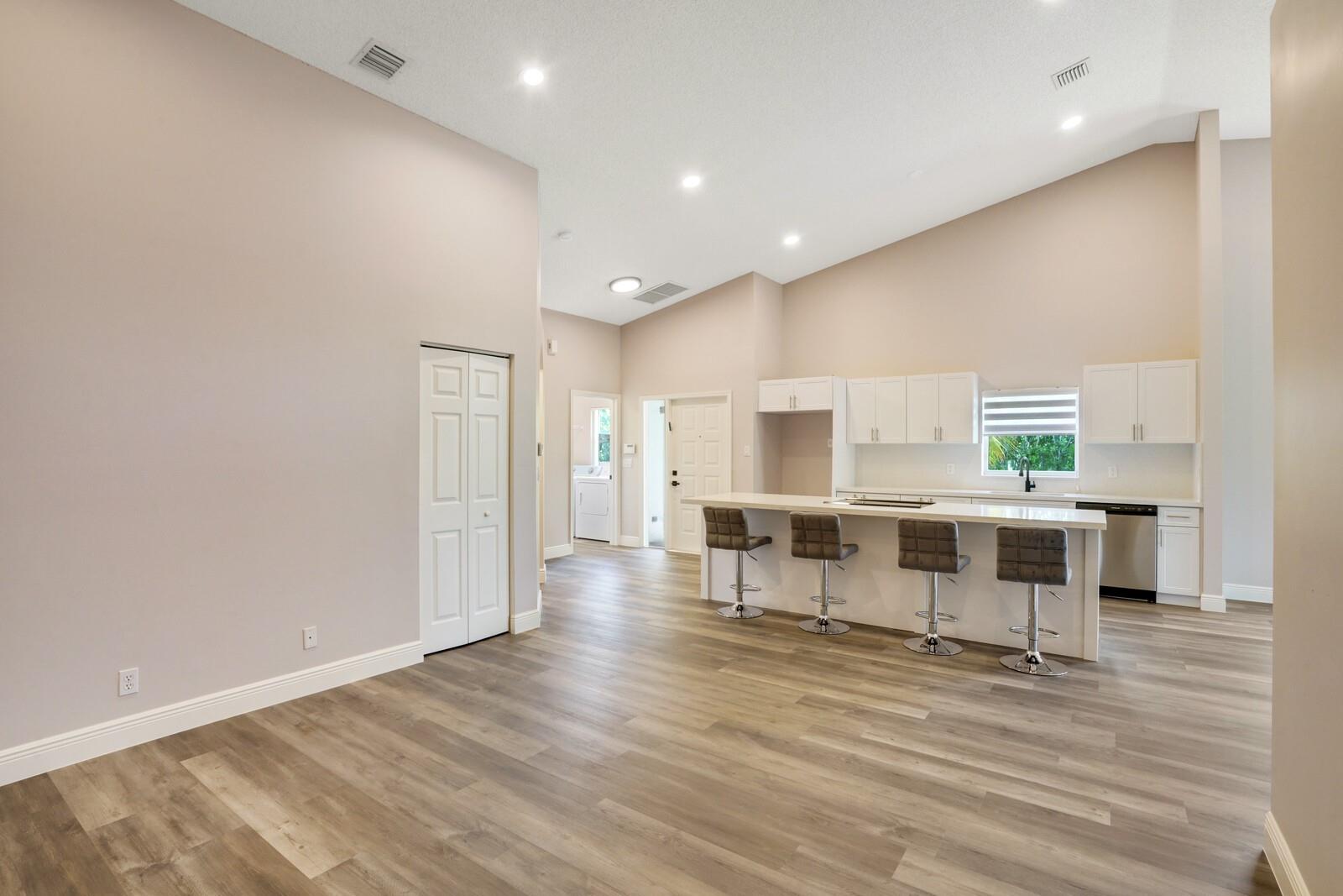 15473 Lake Gardenia Pl 15473