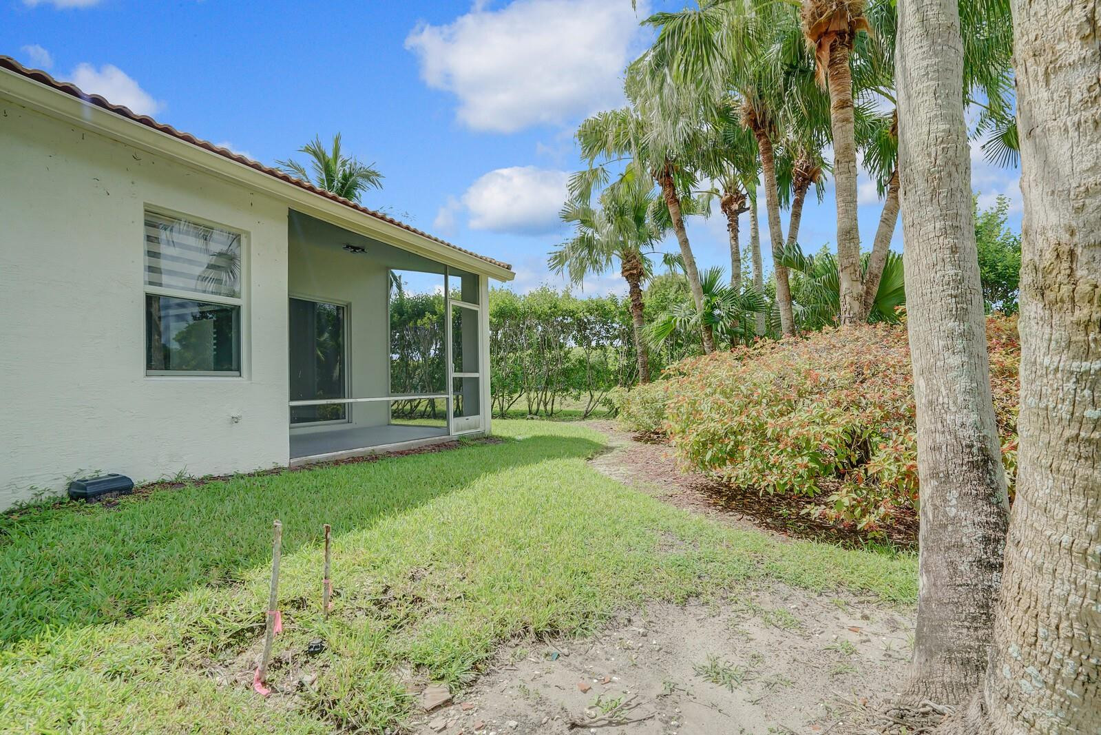 15473 Lake Gardenia Pl 15473