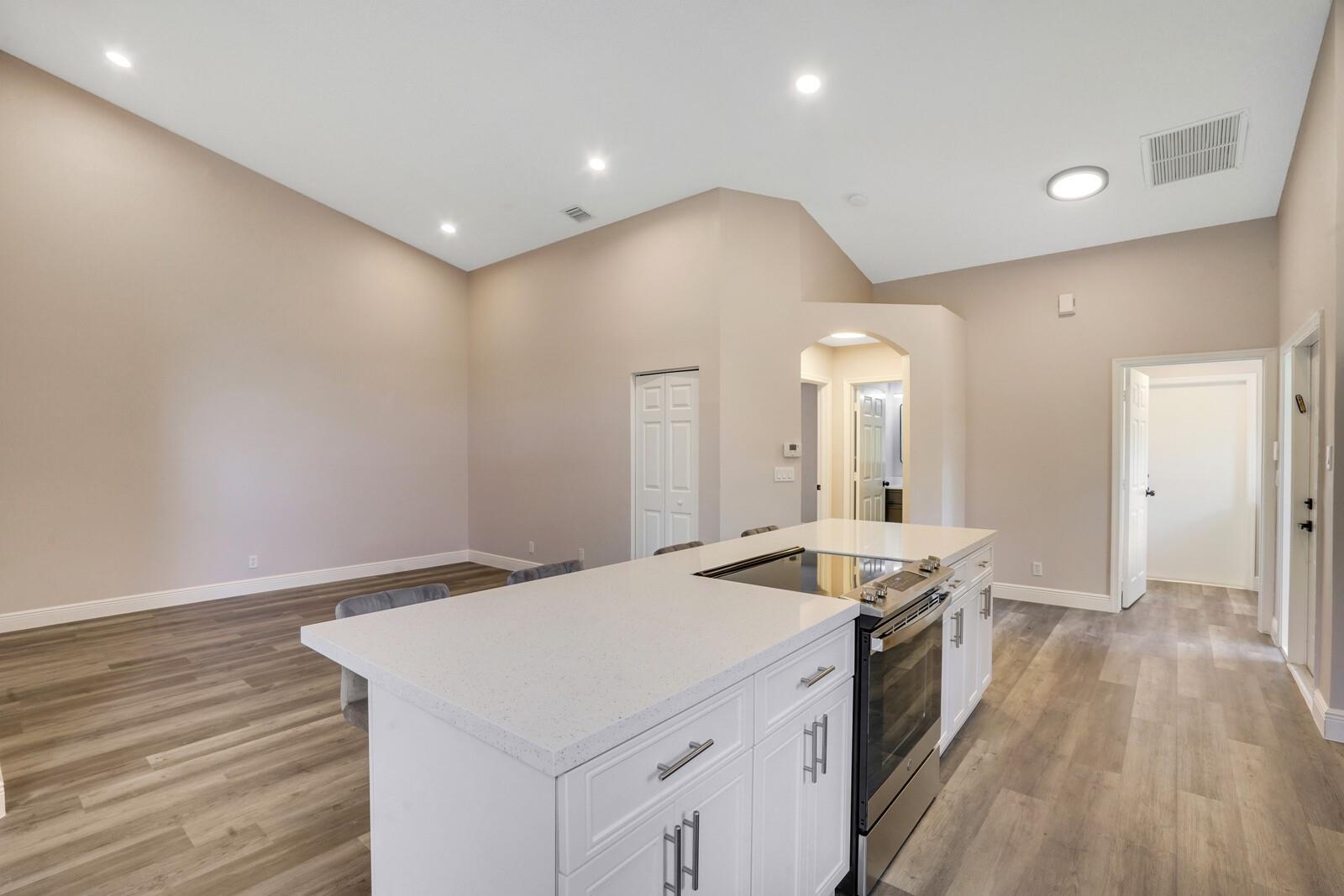 15473 Lake Gardenia Pl 15473