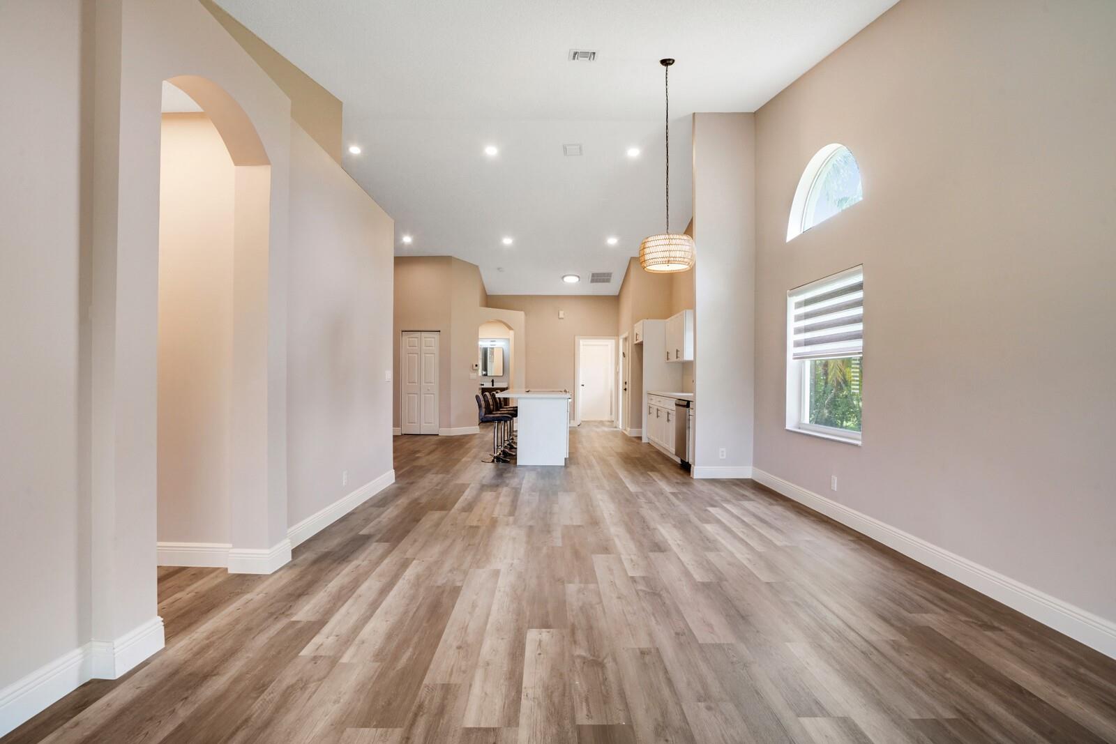 15473 Lake Gardenia Pl 15473