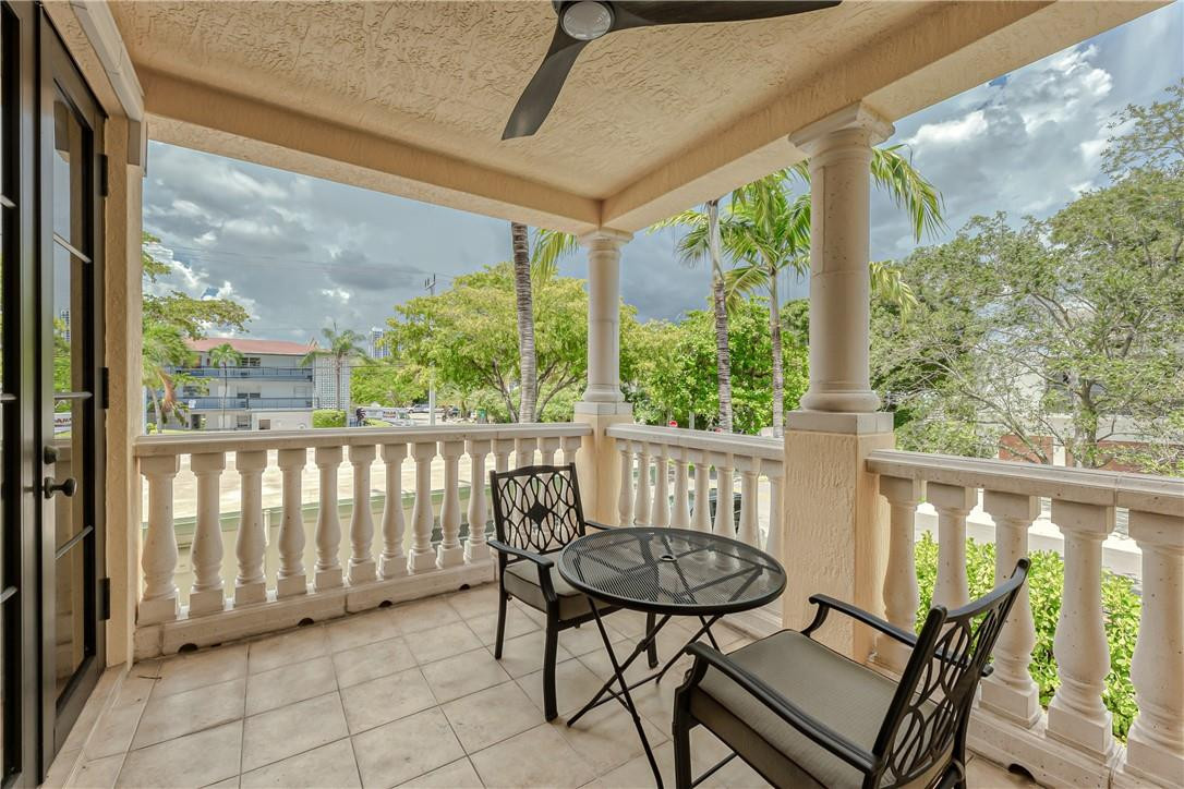 1206 NE 1st Street 1206