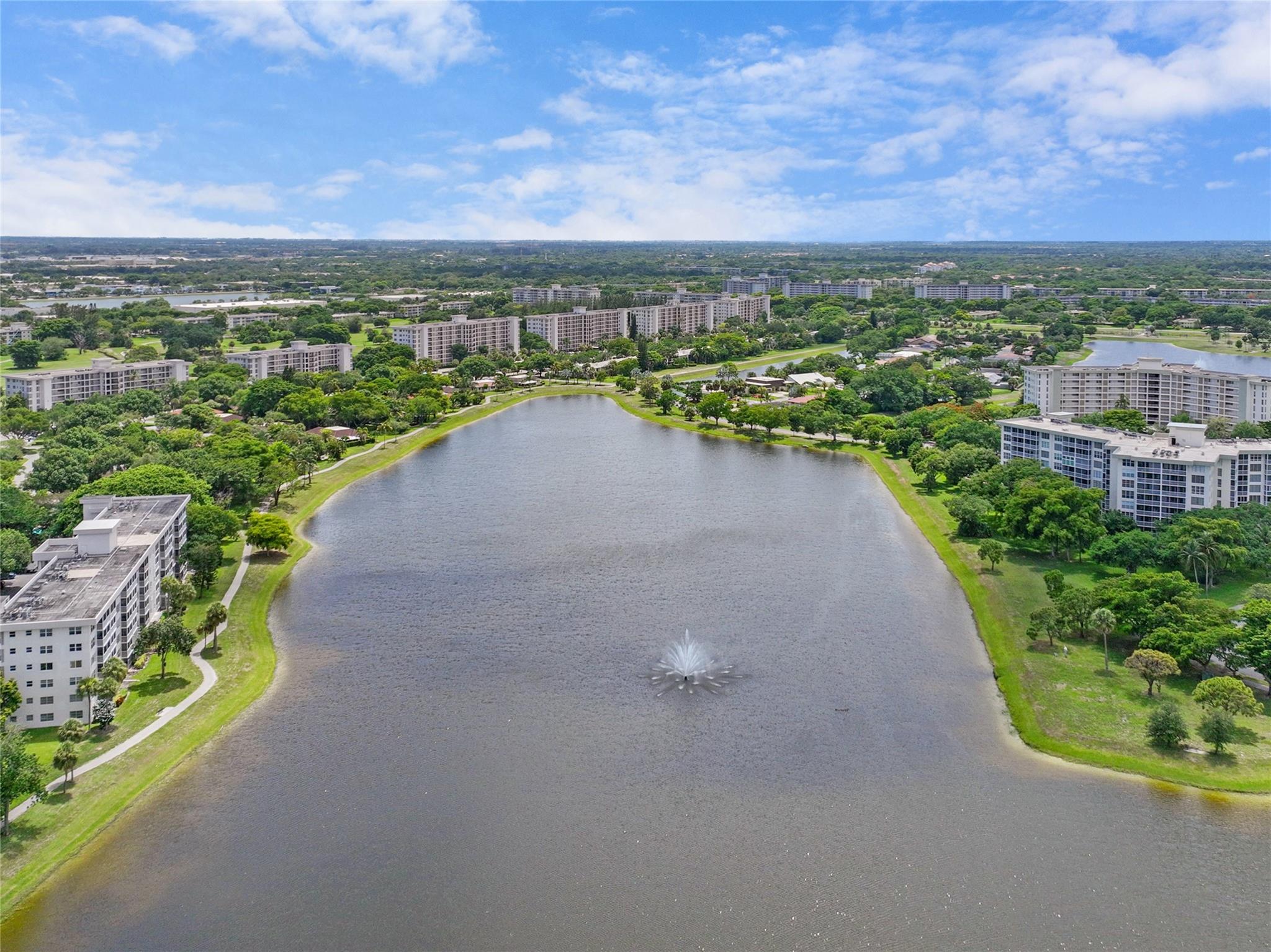 2751 N Palm Aire Dr 102