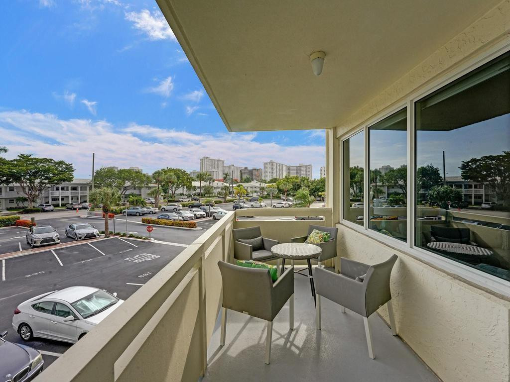 3200 NE 36th Street 215