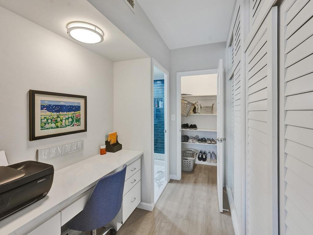 3200 NE 36th Street 215