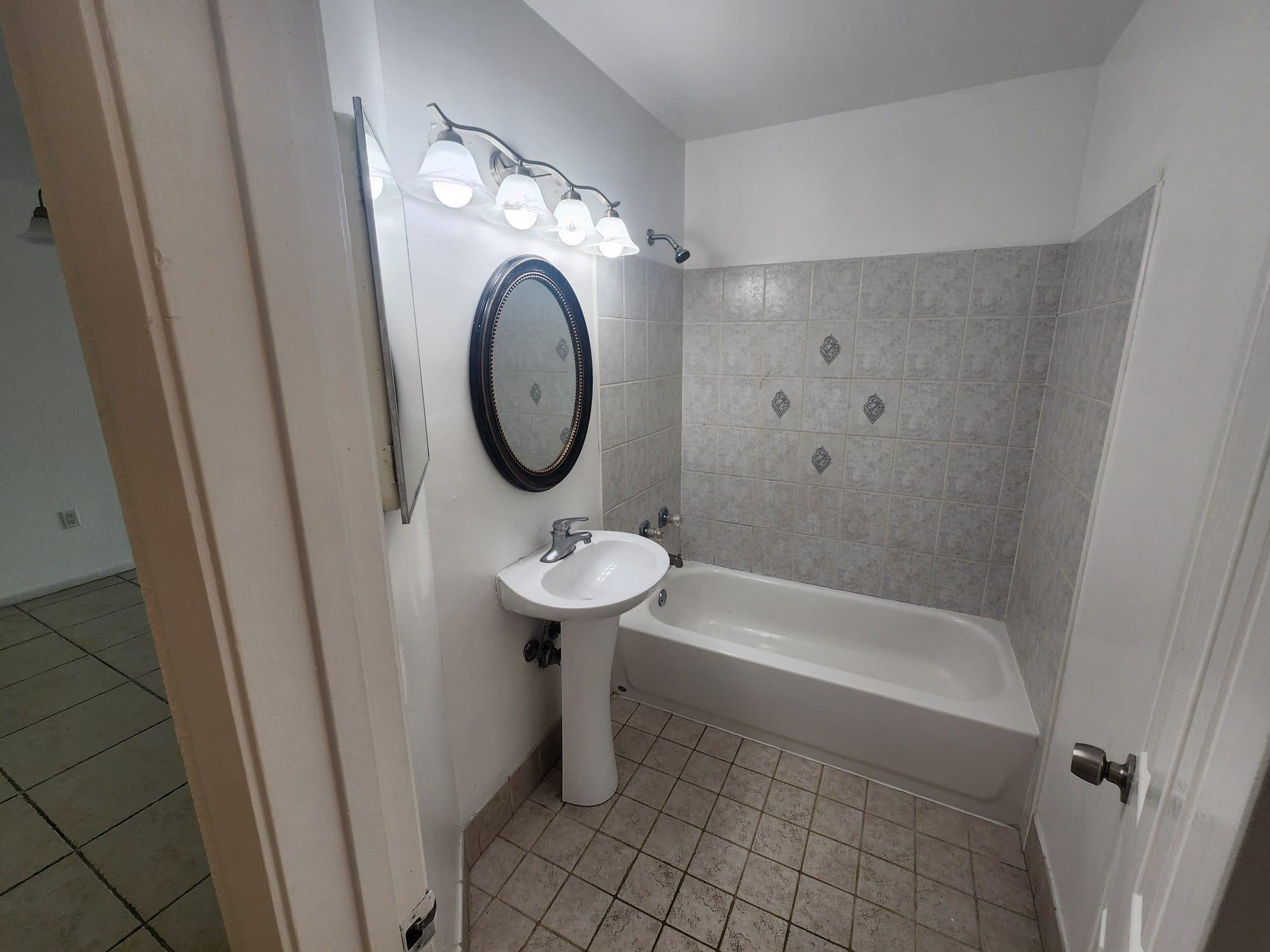 3271 NW 103rd Ter 202D