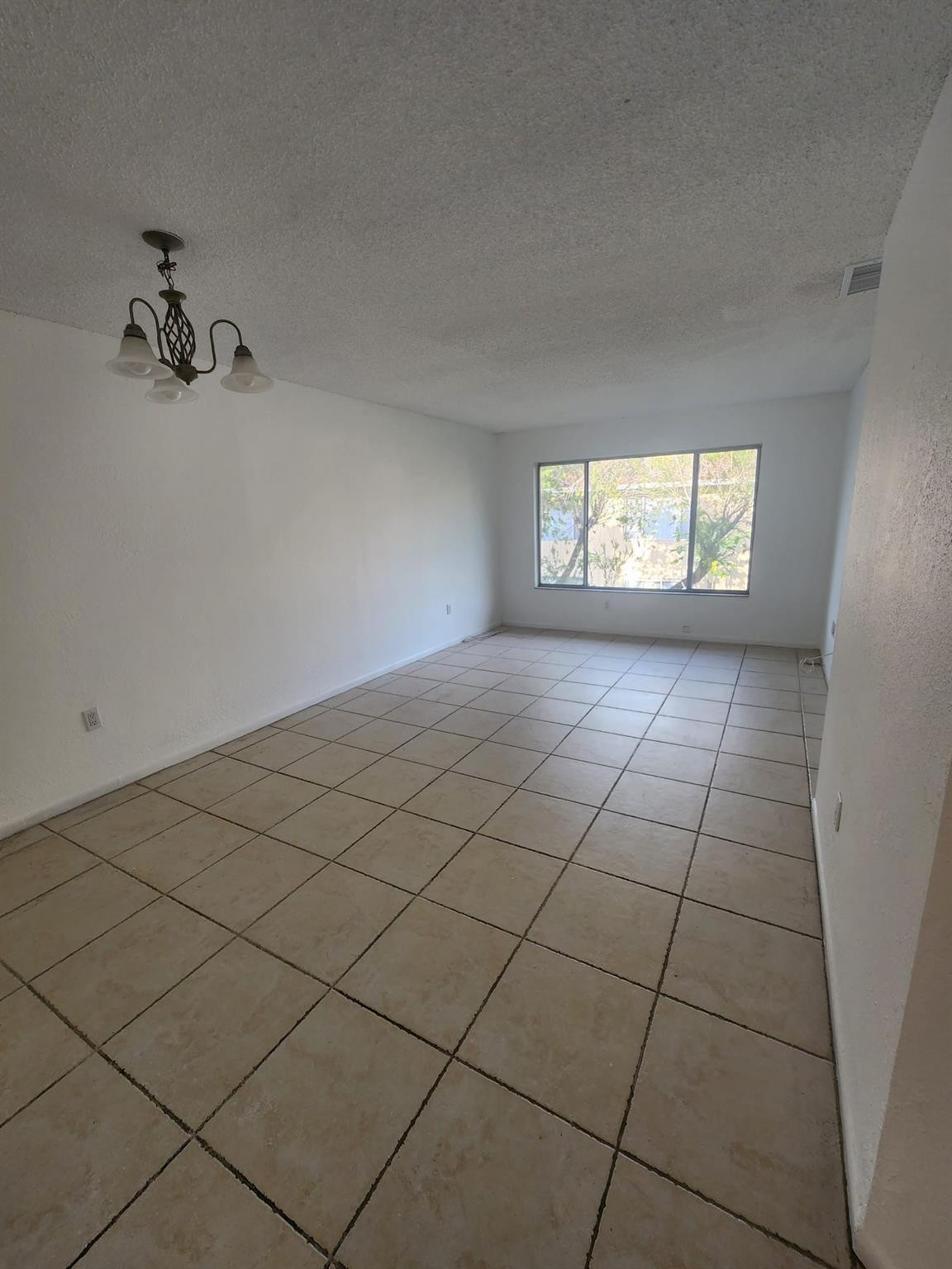 3271 NW 103rd Ter 202D