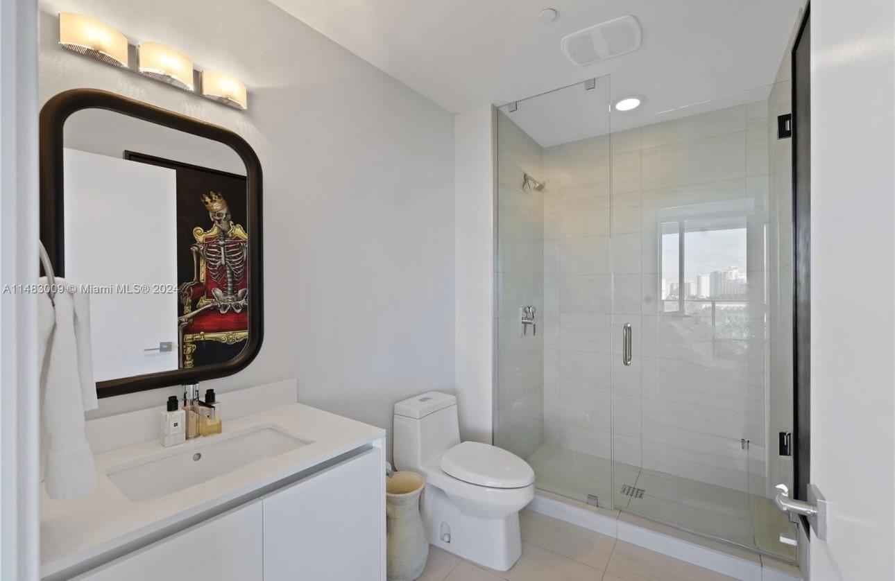 2200 N Ocean Blvd N704