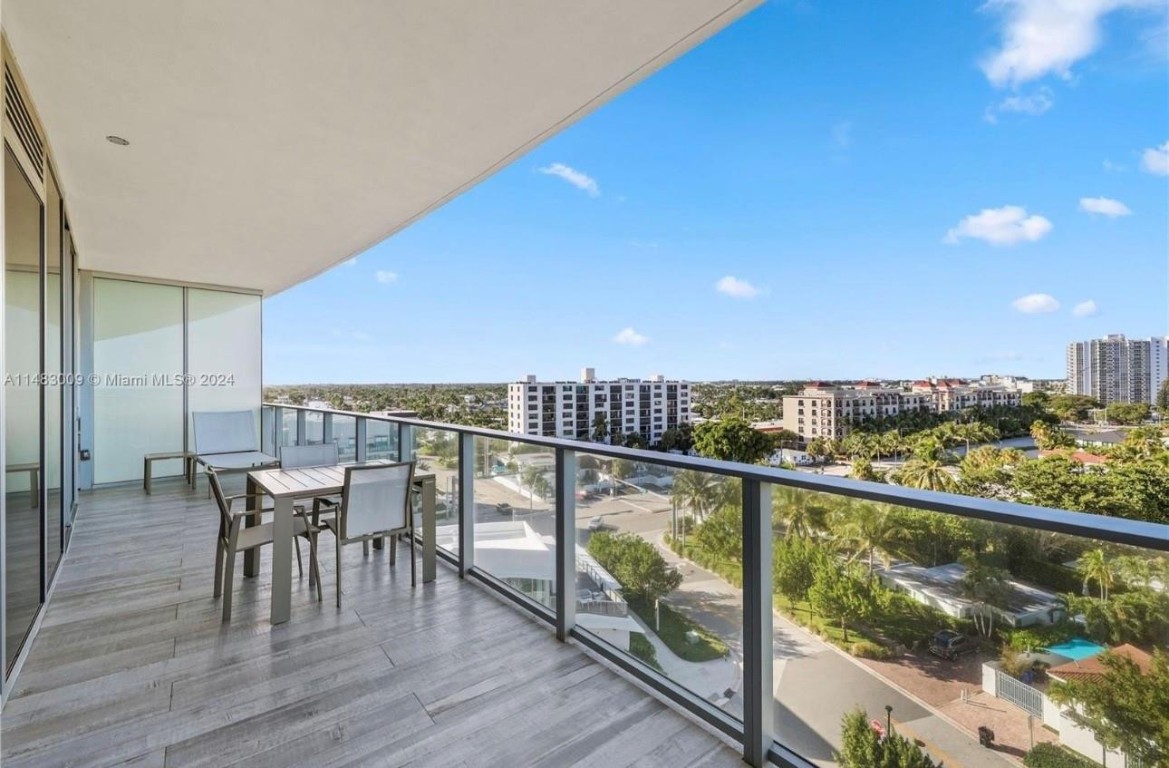 2200 N Ocean Blvd N704