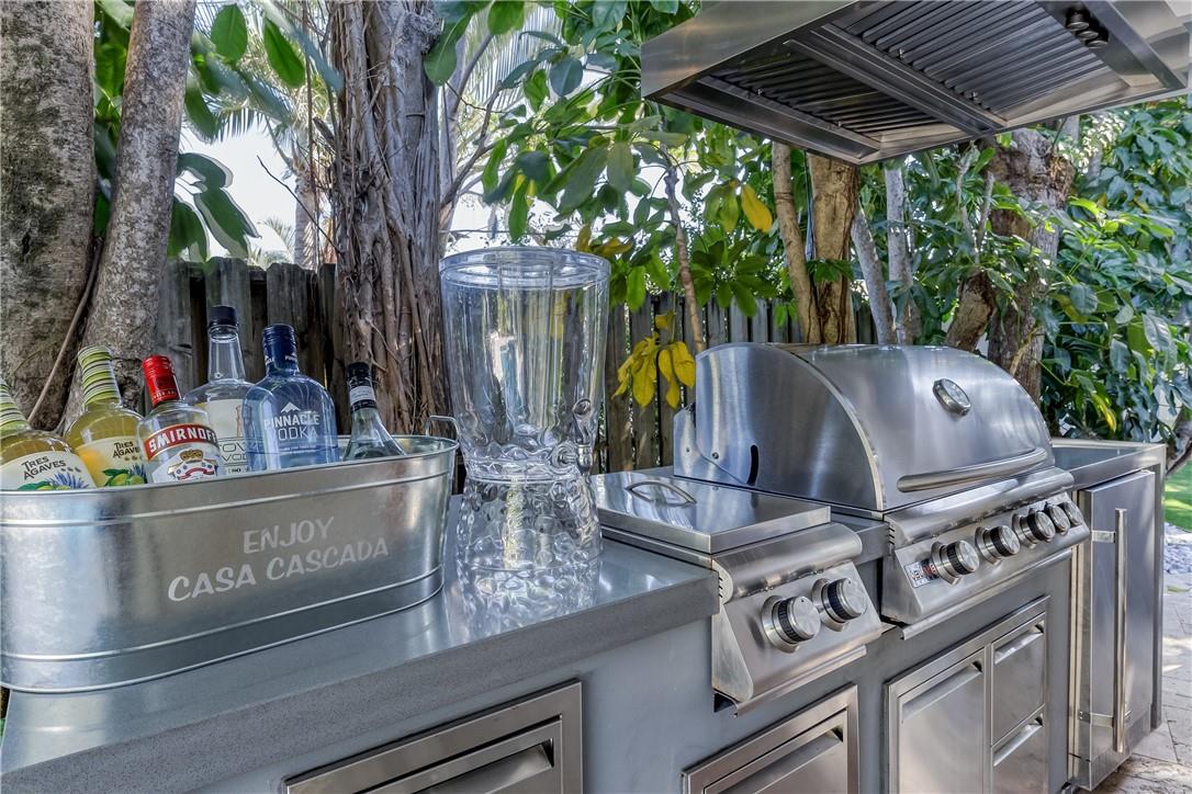 1800 SE Admirals Way