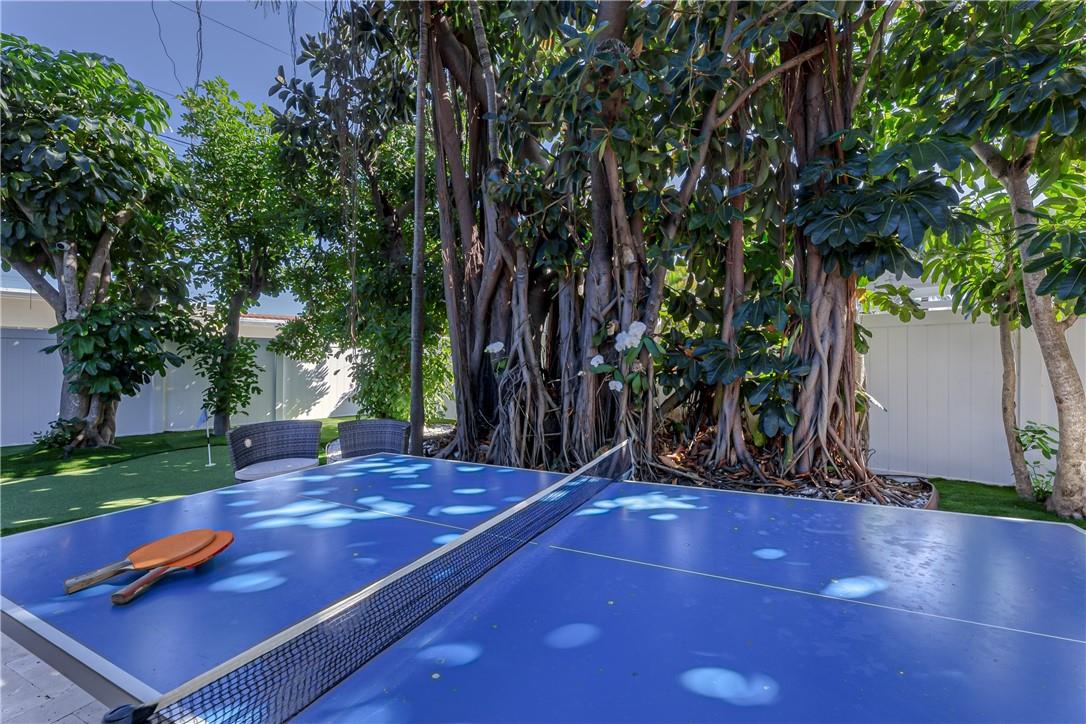 1800 SE Admirals Way