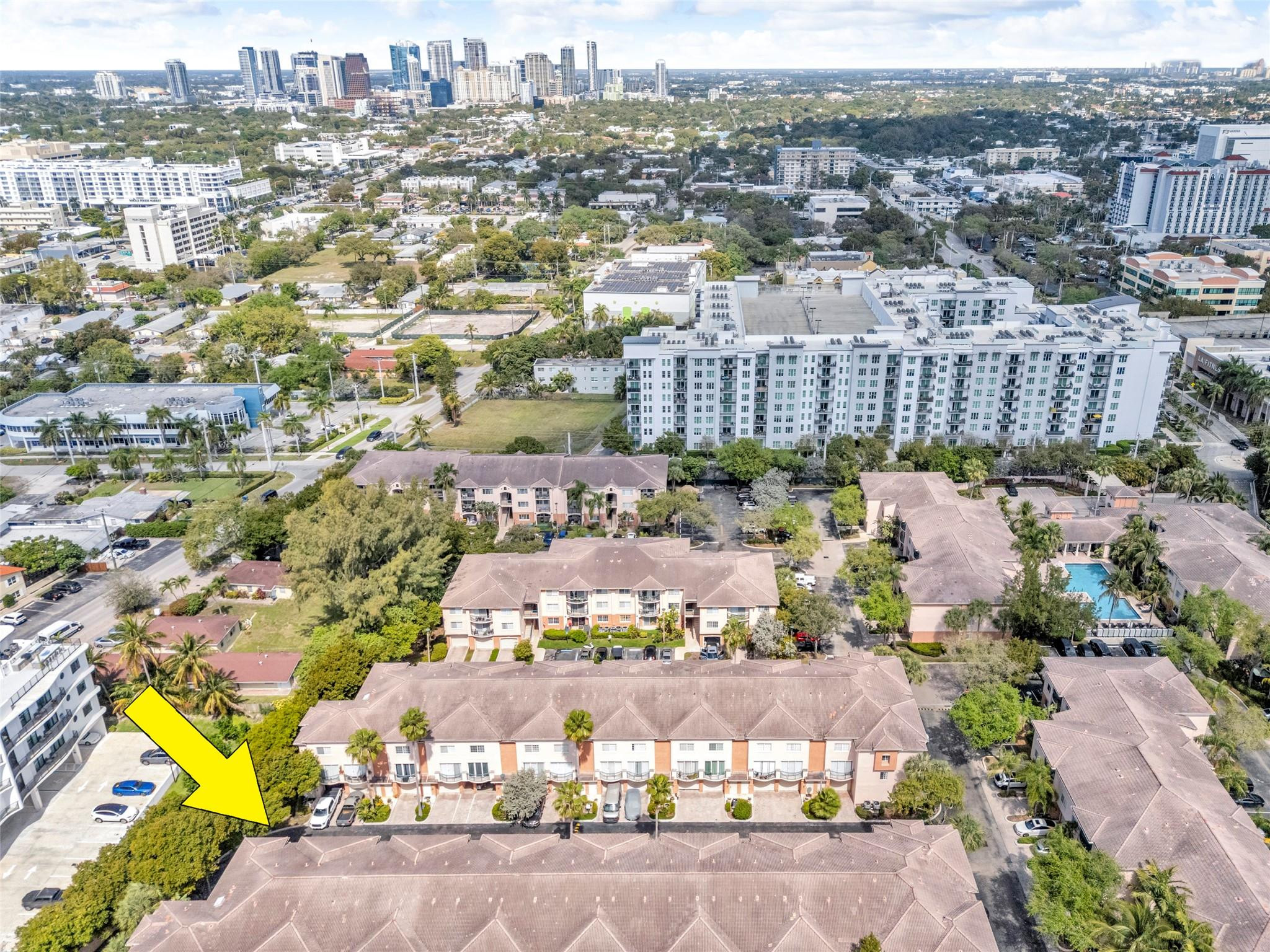 2107 SE 10th Ave 832