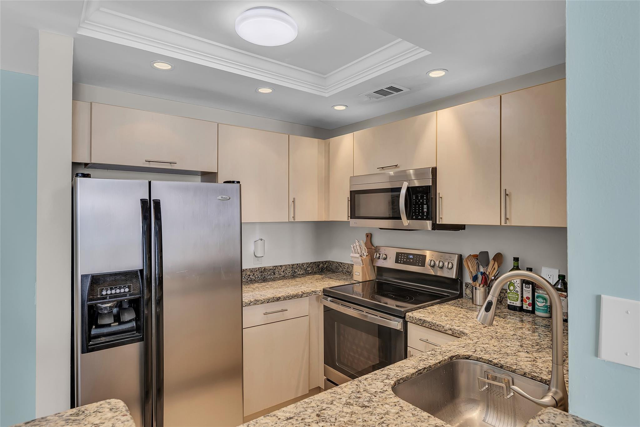 2107 SE 10th Ave 832