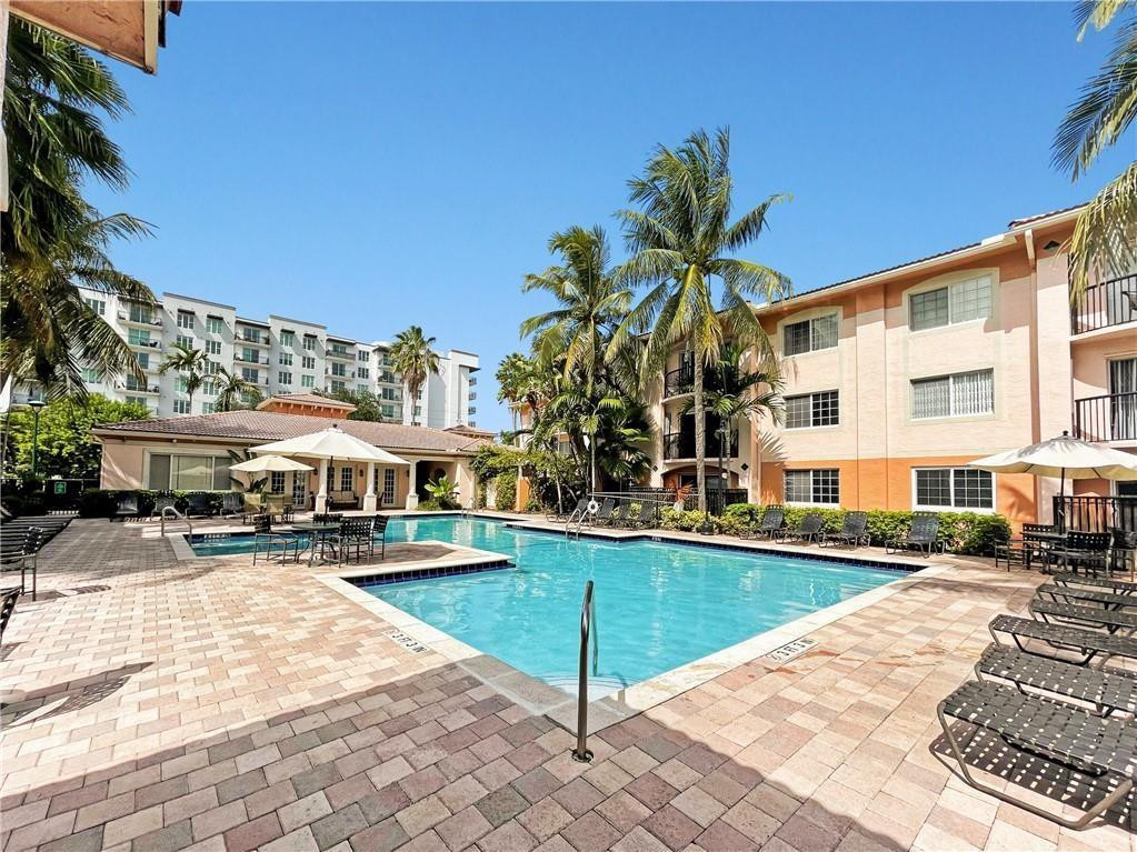 2107 SE 10th Ave 832