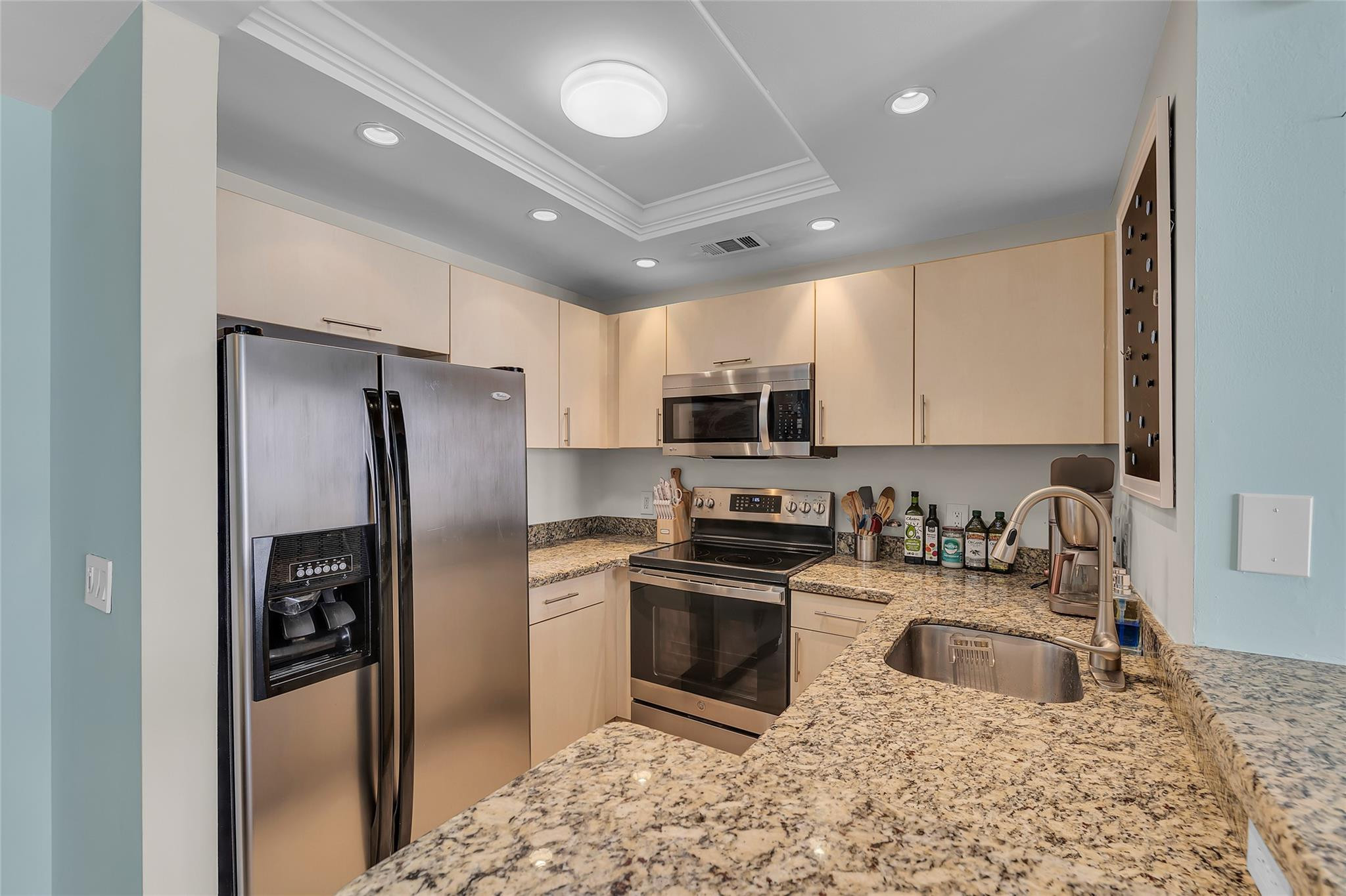 2107 SE 10th Ave 832