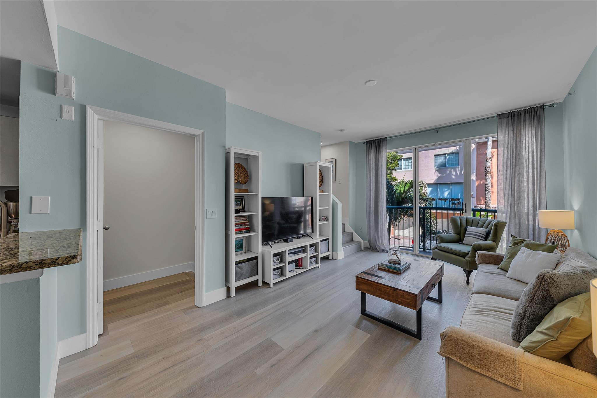 2107 SE 10th Ave 832