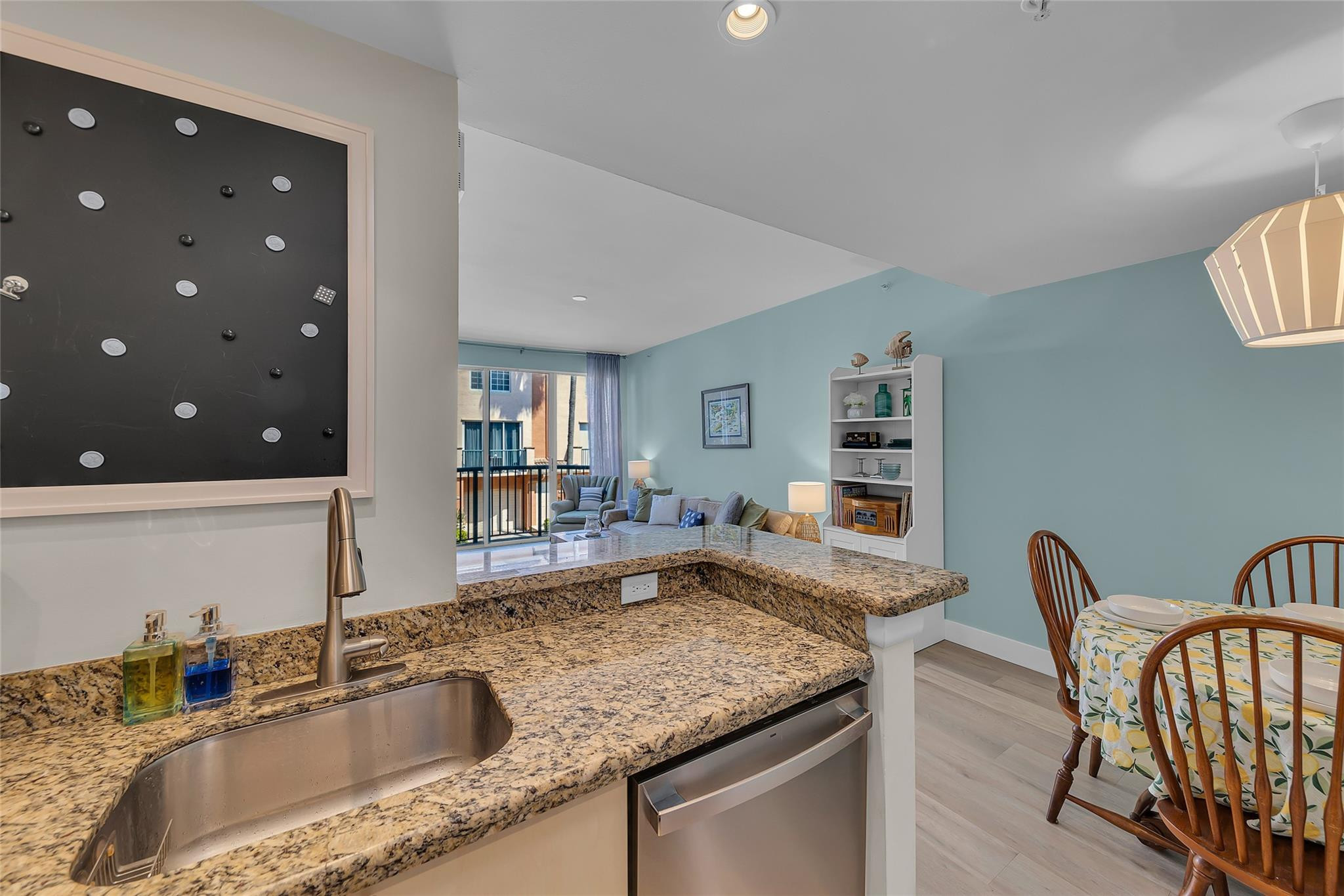 2107 SE 10th Ave 832