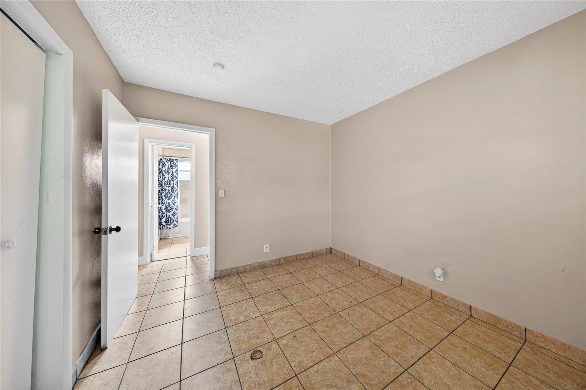 1230 NW 29TH Way
