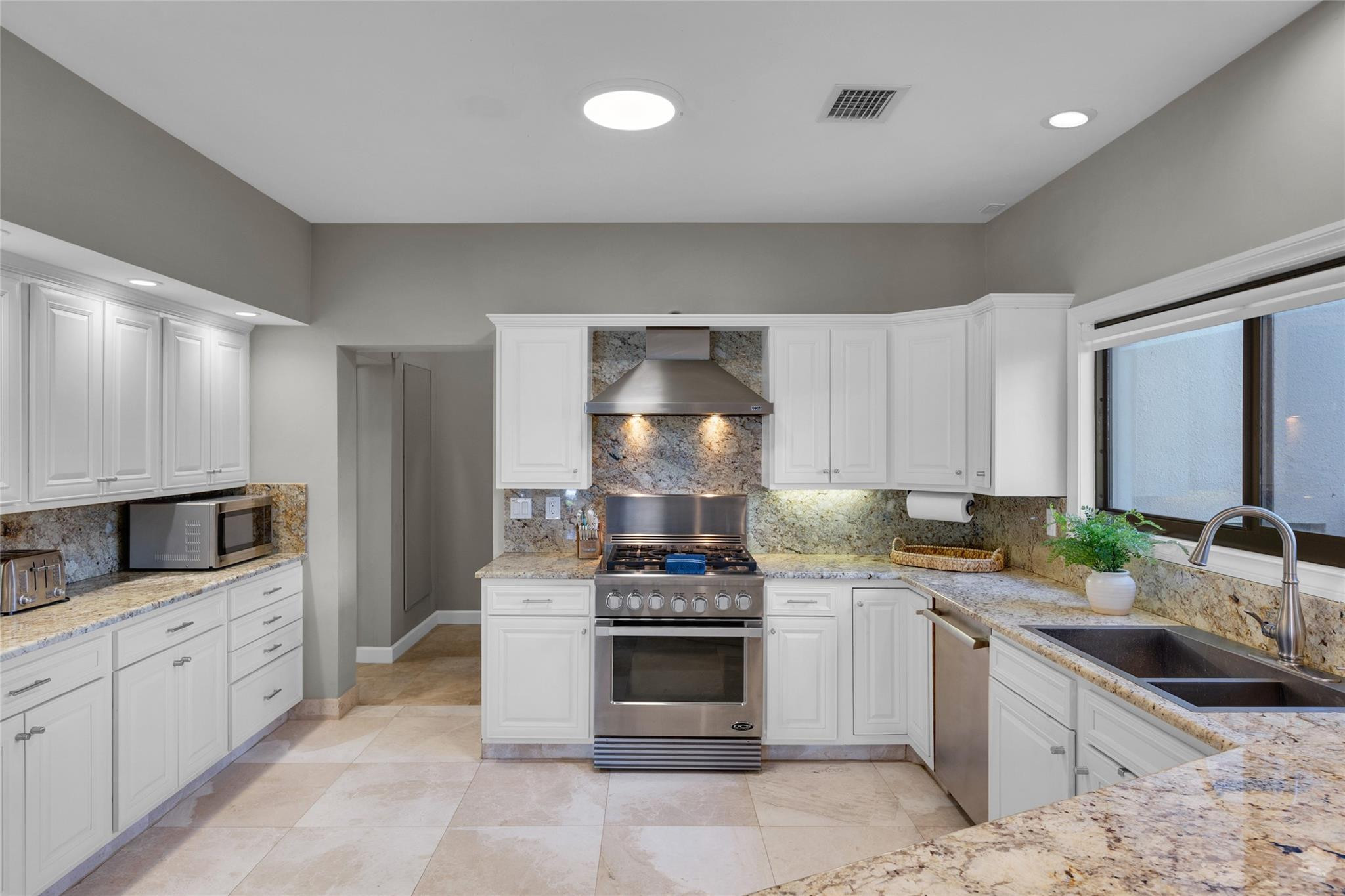 616 Riviera Isle Drive