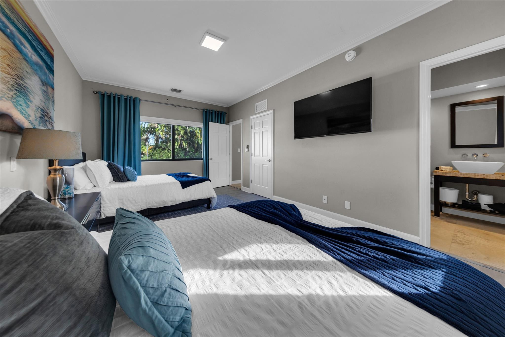 616 Riviera Isle Drive