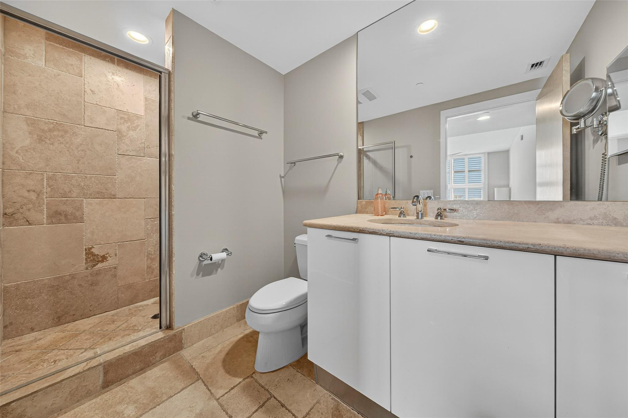 1819 SE 17 ST 1509