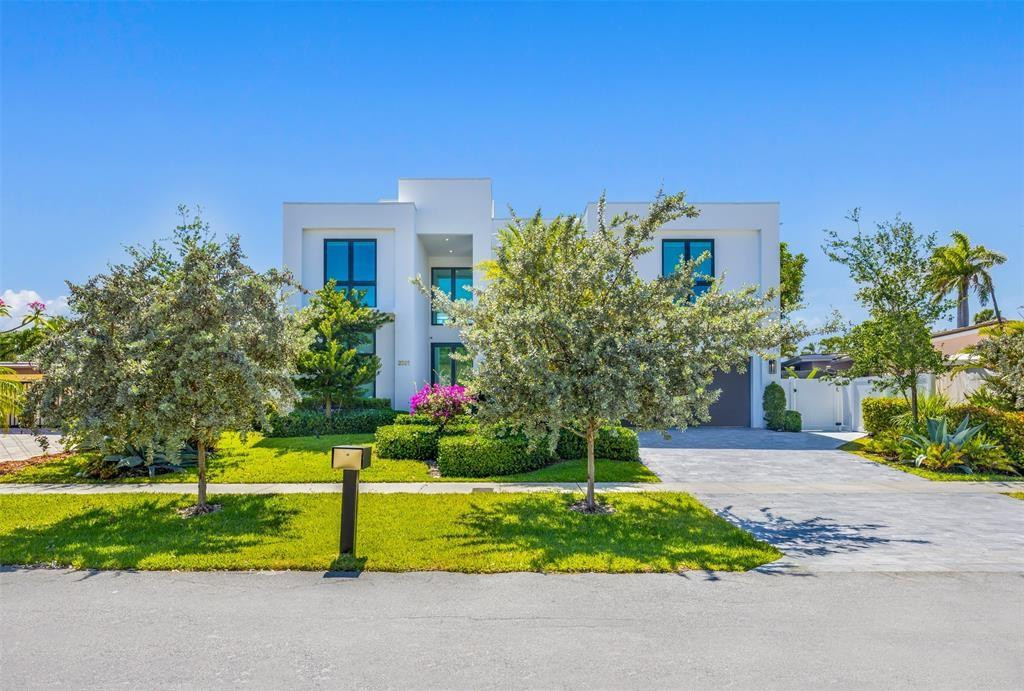 2001 Marietta Drive