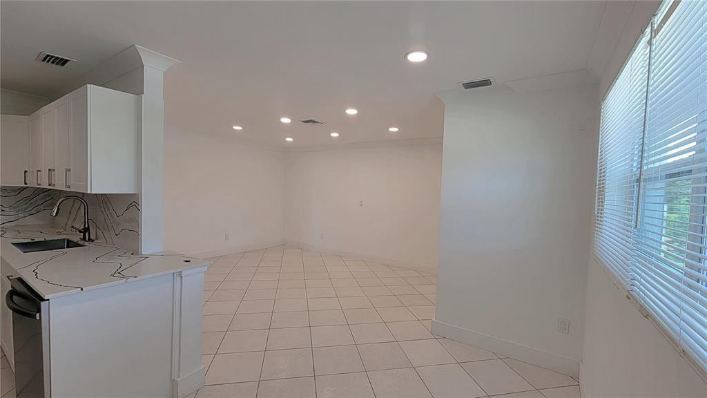 266 NE 42nd Street