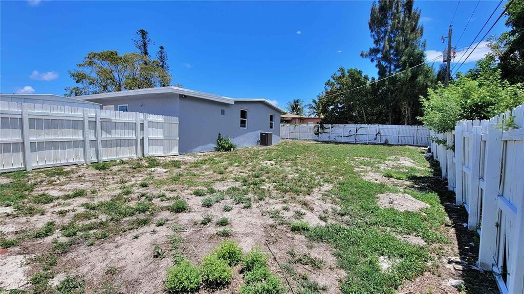 266 NE 42nd Street
