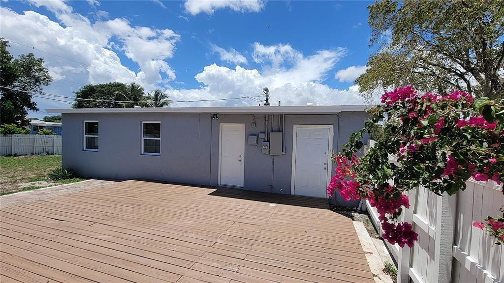 266 NE 42nd Street