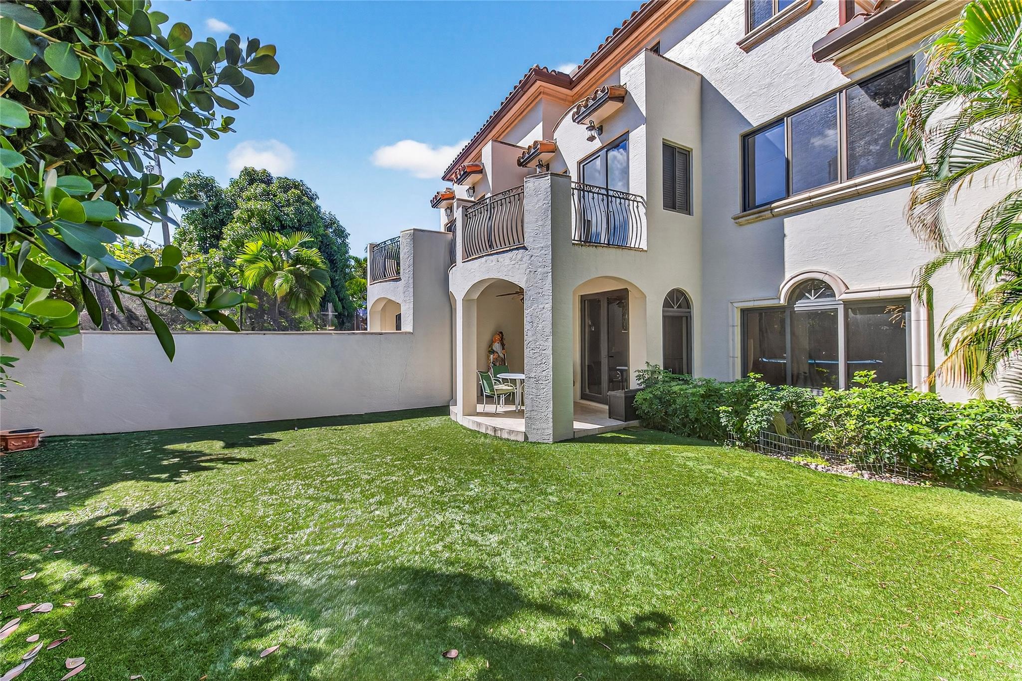 116 SE 11th Ave 116
