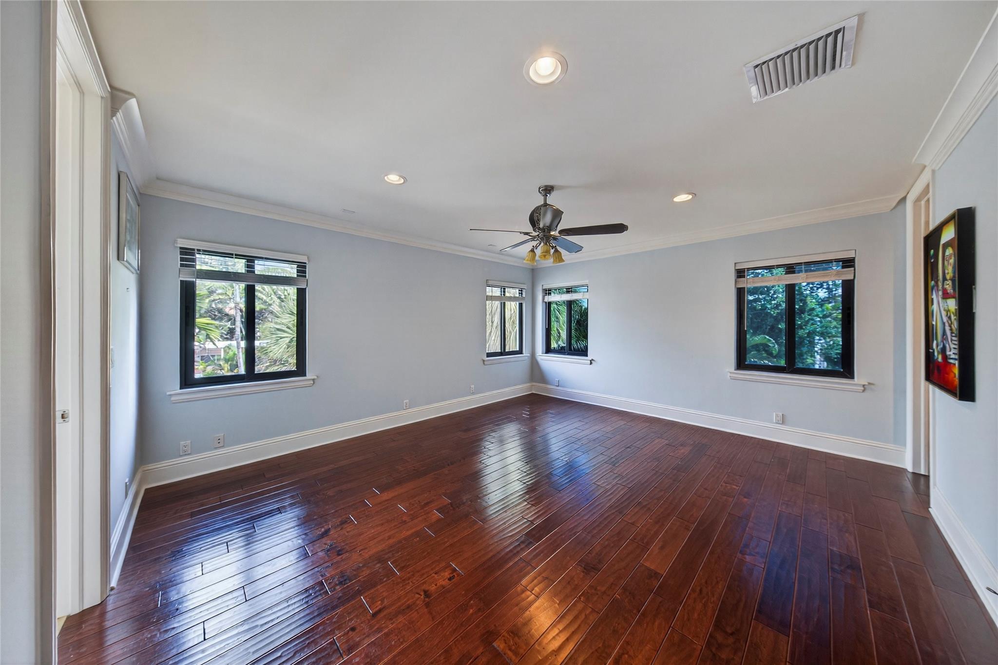 116 SE 11th Ave 116
