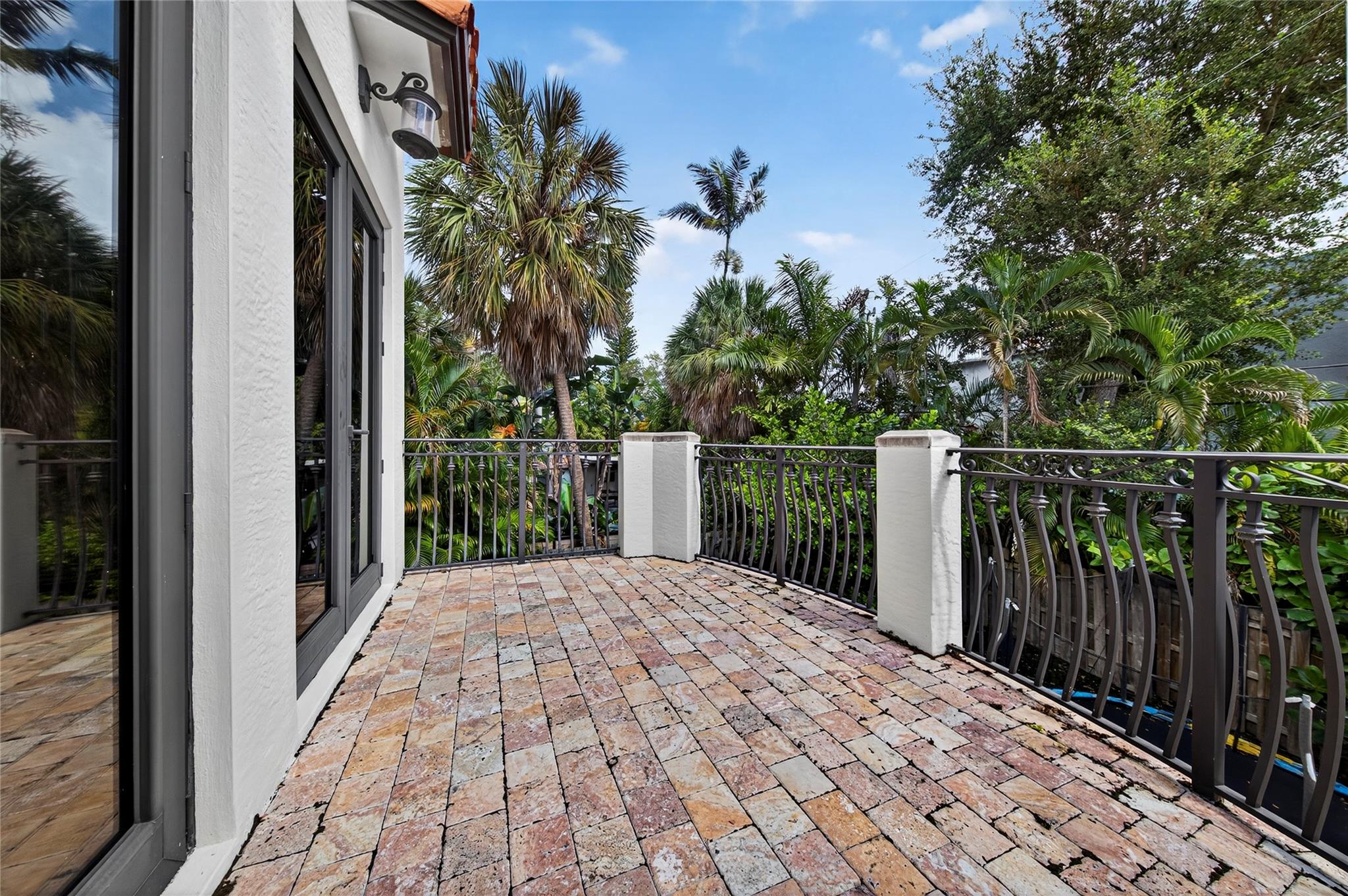 116 SE 11th Ave 116