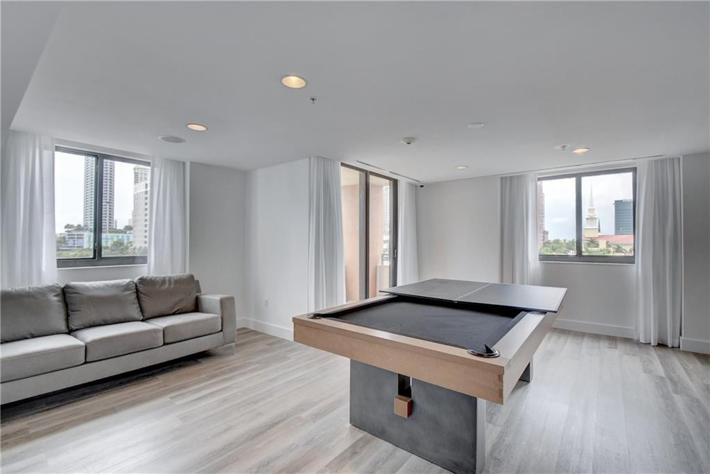 100 N Federal Highway 642