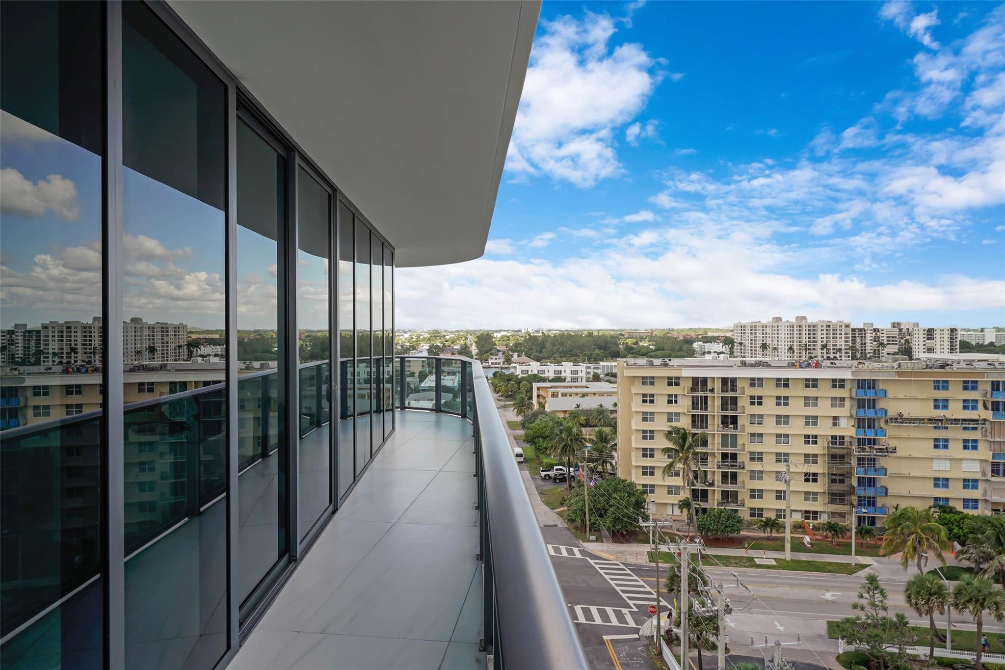 900 N Ocean Blvd 906