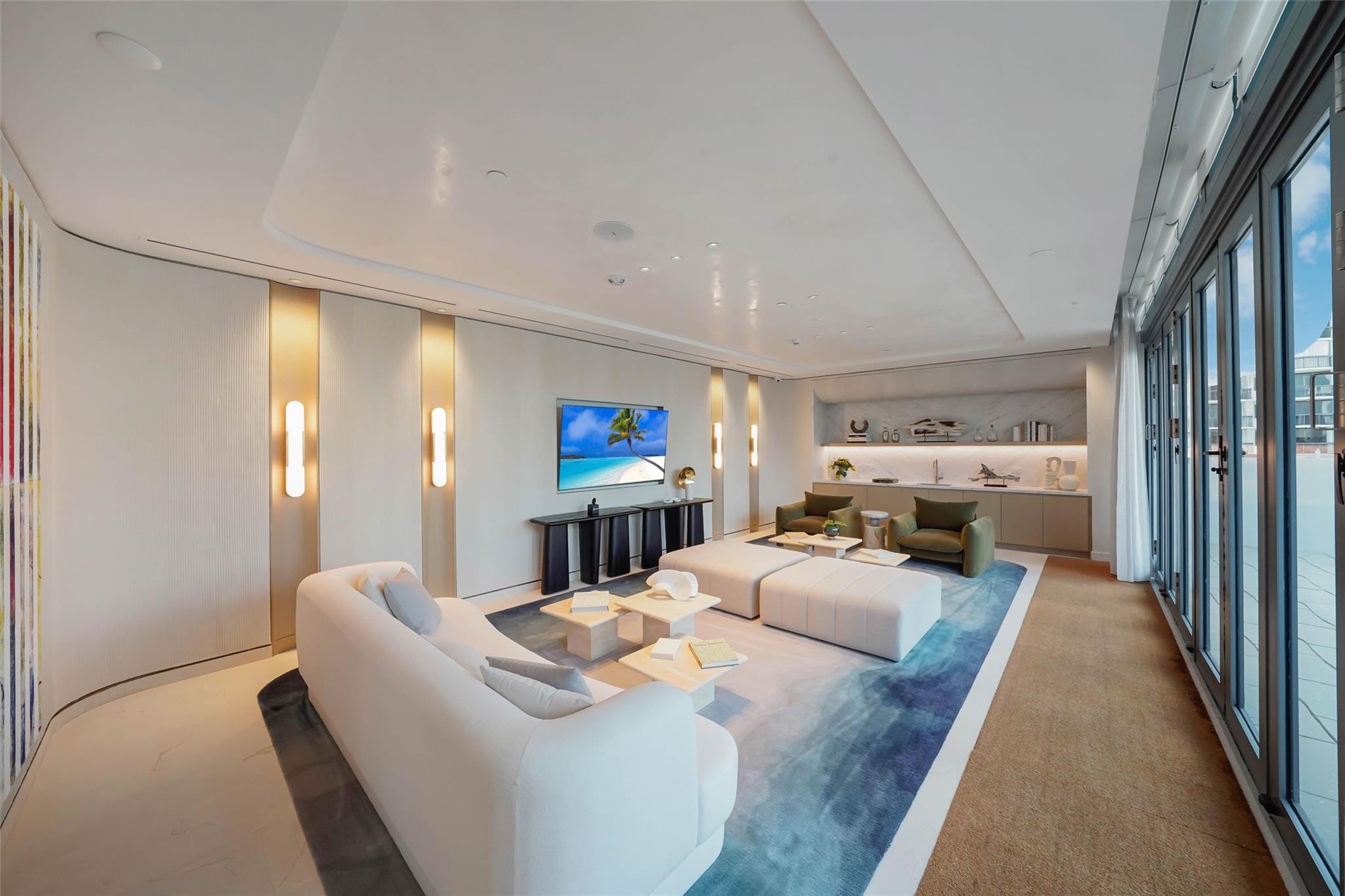 900 N Ocean Blvd 906