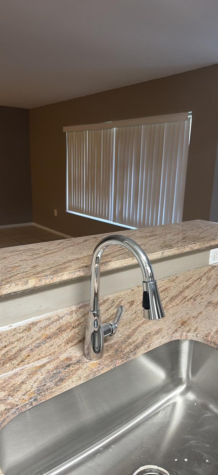 2627 NW 33RD ST 2203