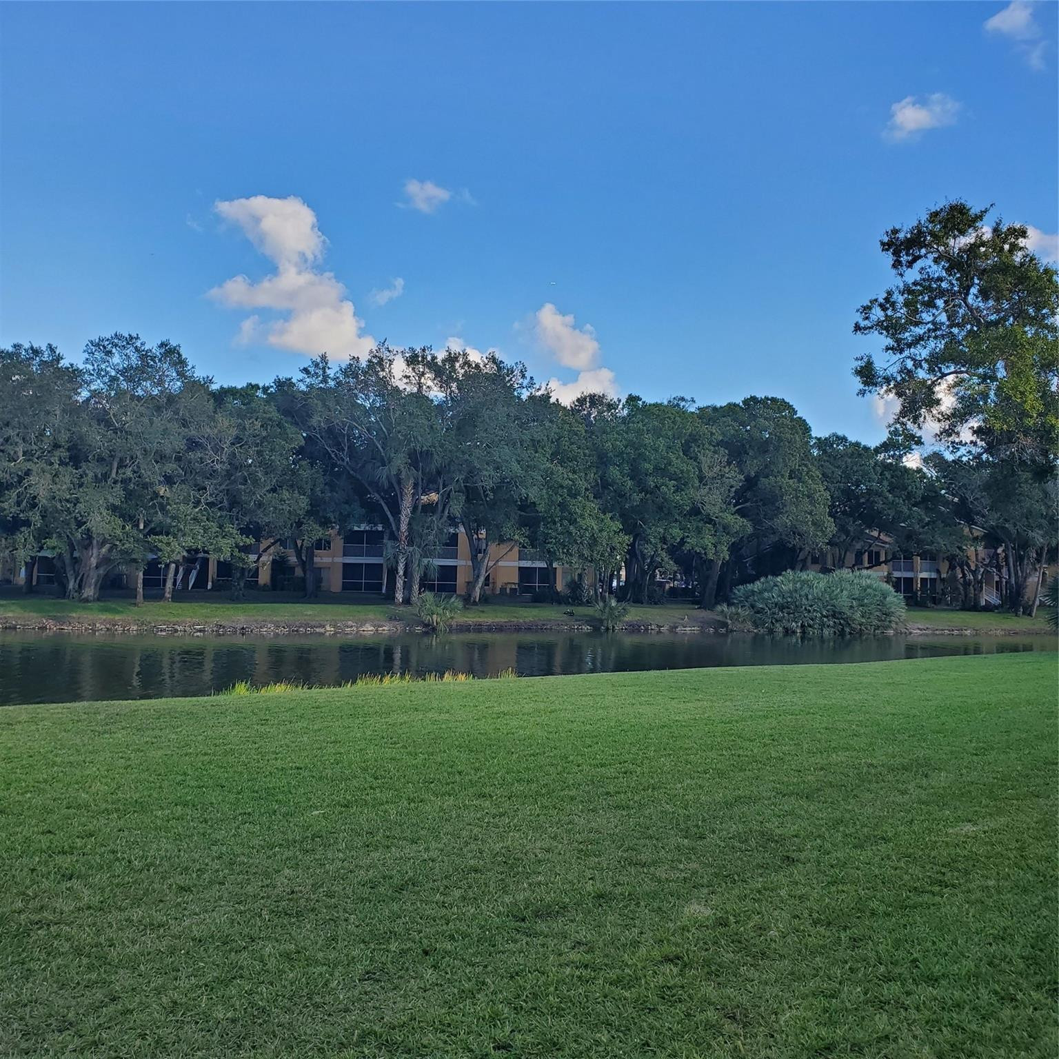 2627 NW 33RD ST 2203