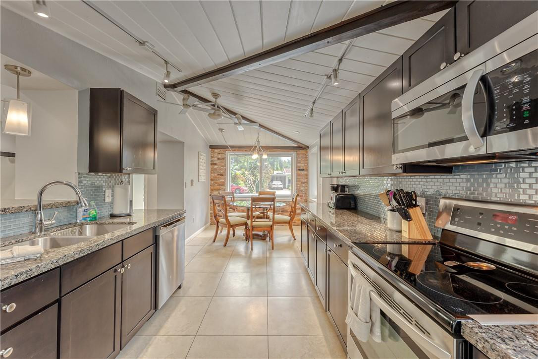 1517 NE 17th Terrace