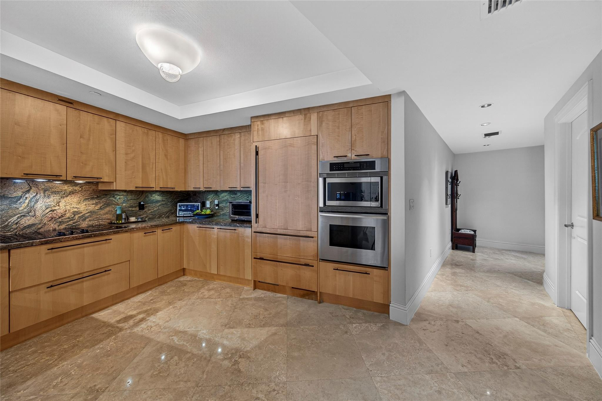 1200 Holiday Drive 402