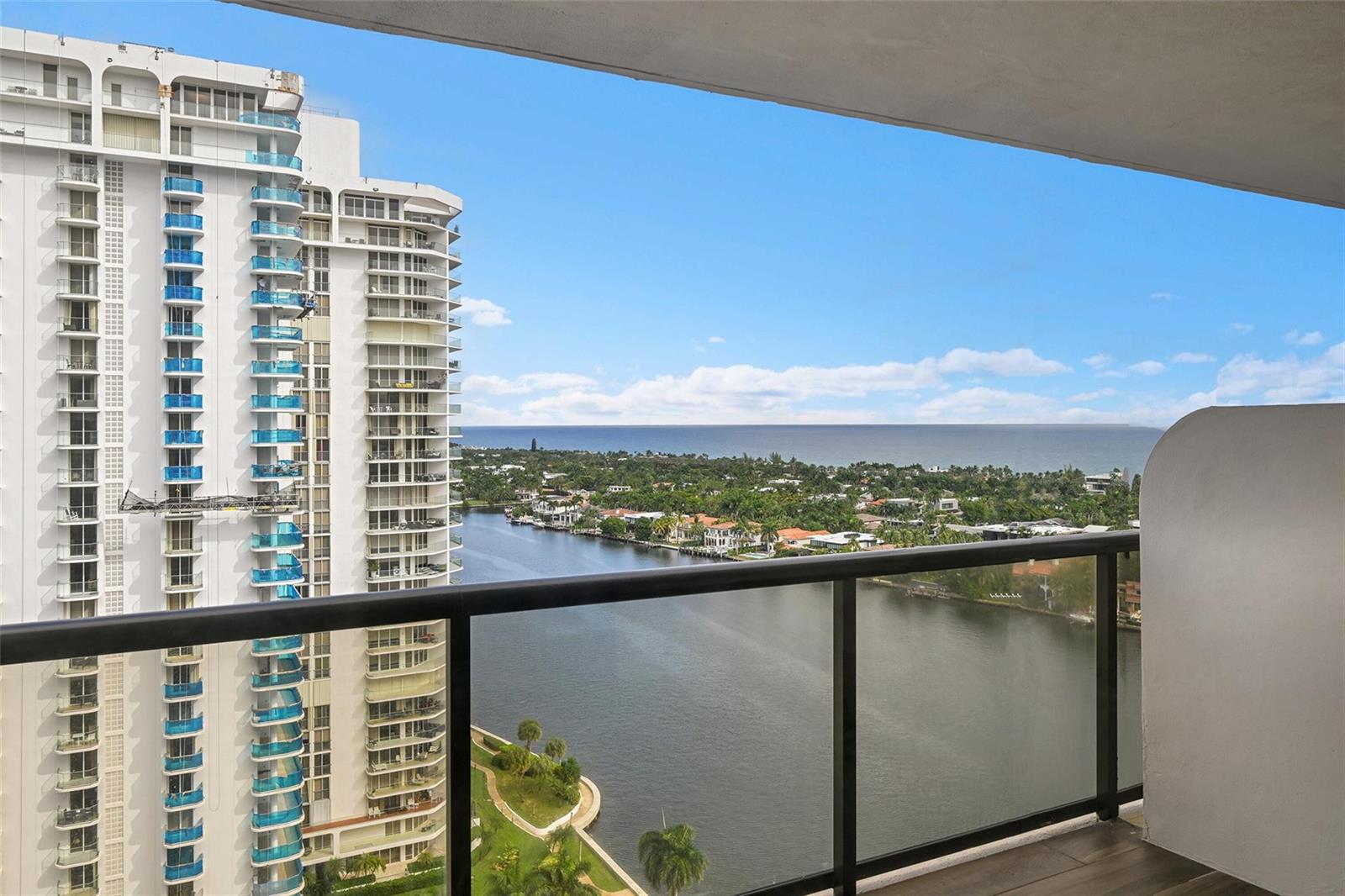19667 Turnberry Way Unit: 20GR