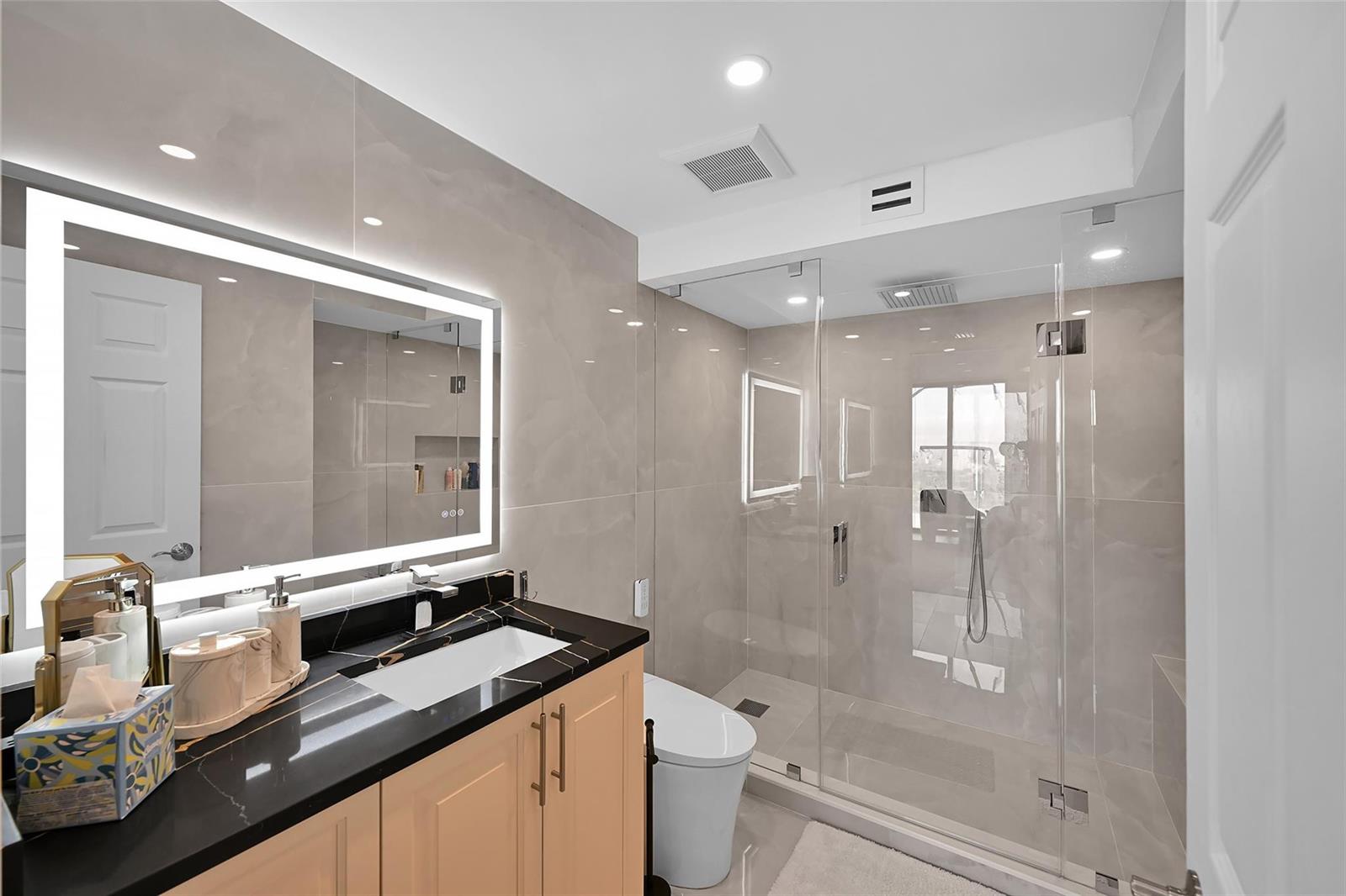 19667 Turnberry Way Unit: 20GR