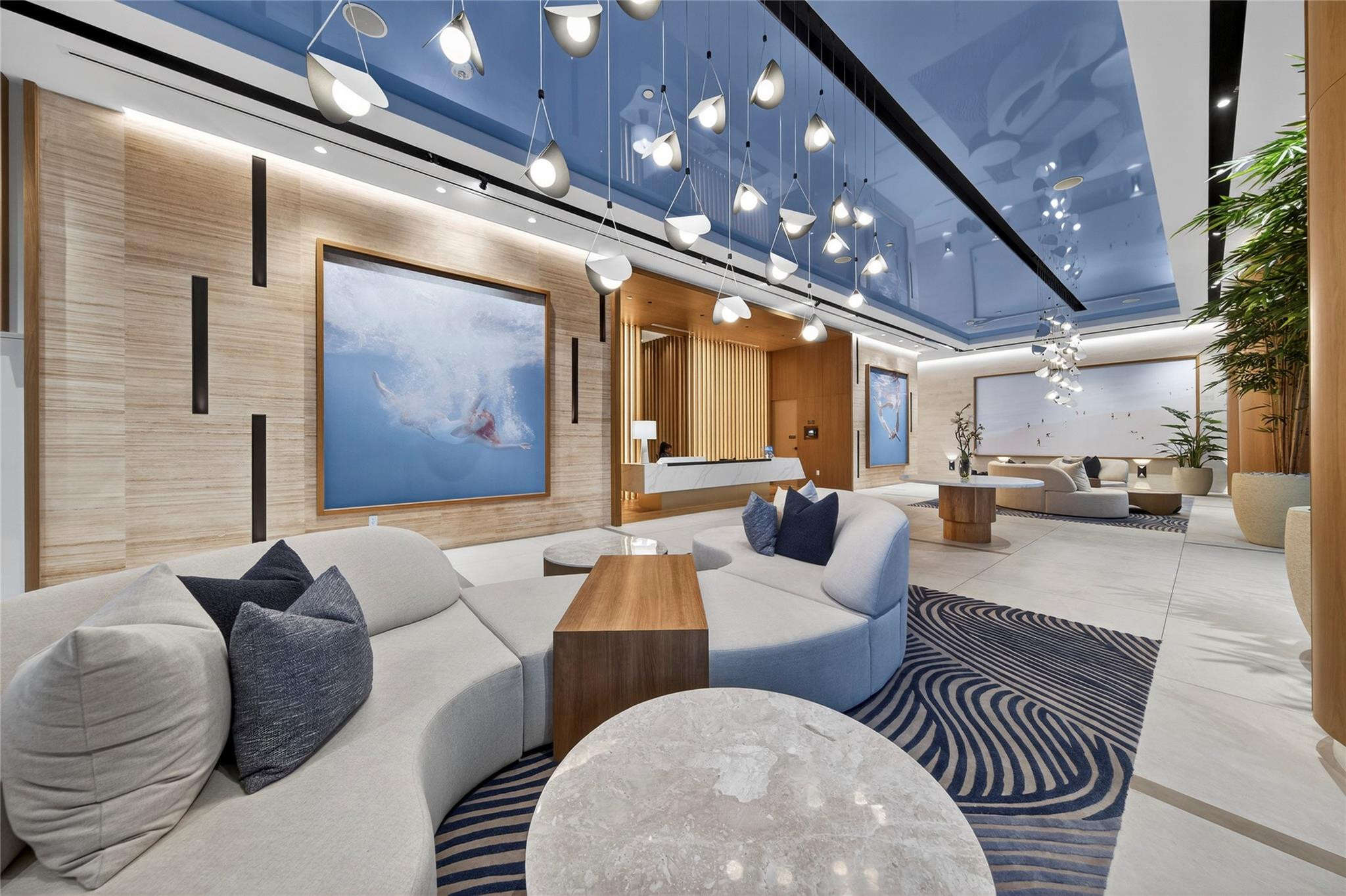 153 N Seabreeze 1901-S